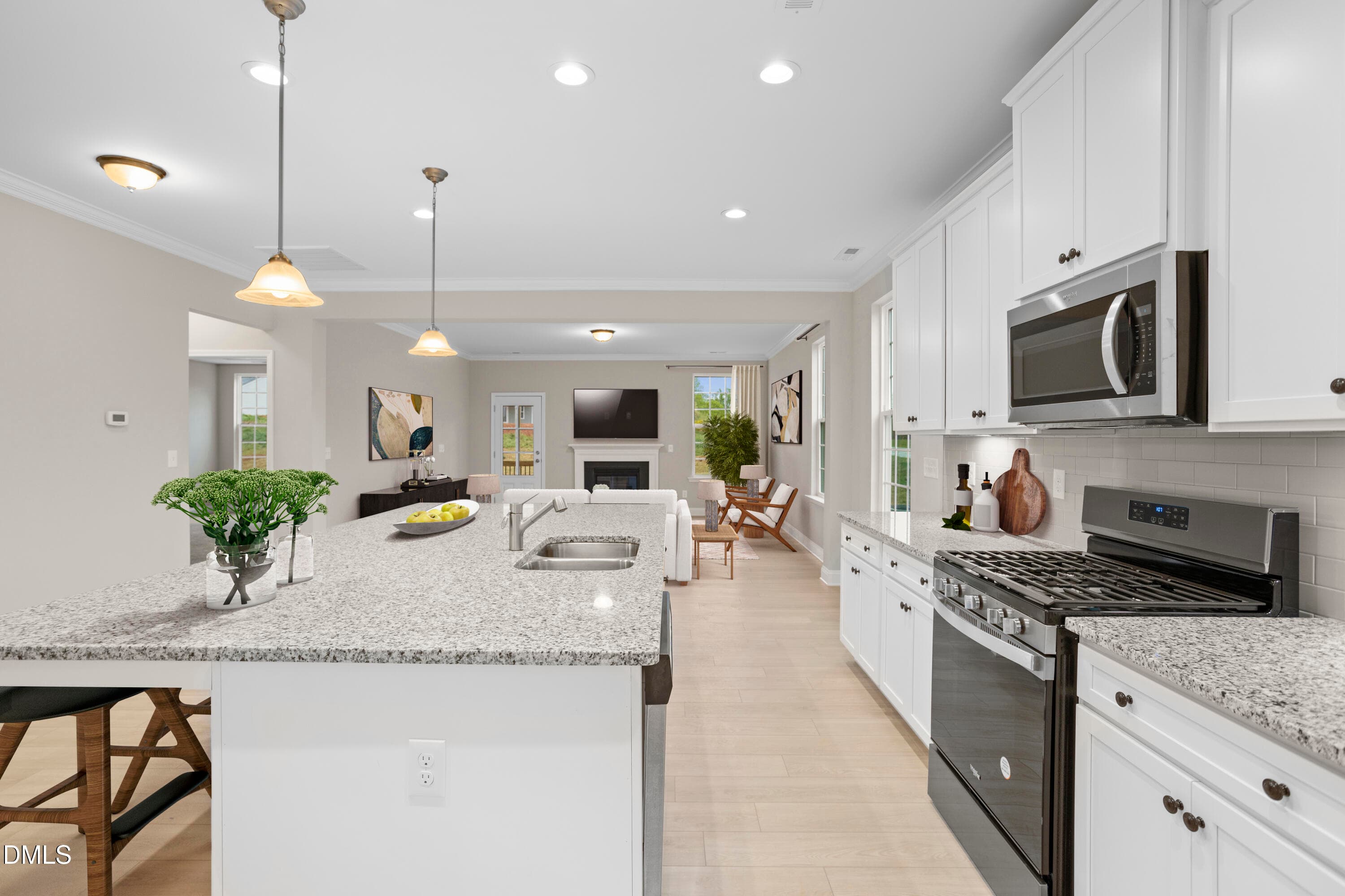 P_GSO_MLF_Cotswold_INT_KIT - 5212 Salem Woods Drive, Graham, NC 27253, Graham