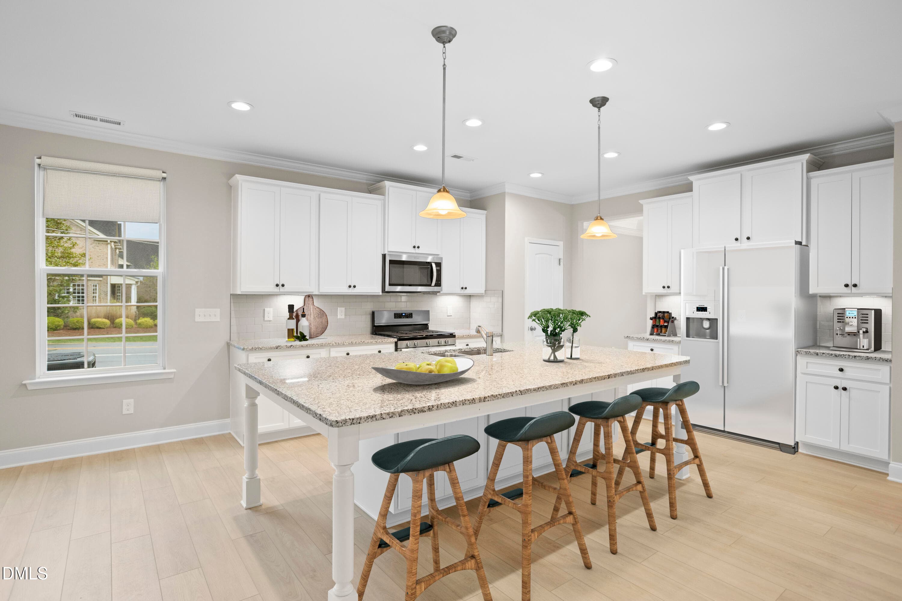 P_GSO_MLF_Cotswold_INT_KIT_2 - 5212 Salem Woods Drive, Graham, NC 27253, Graham