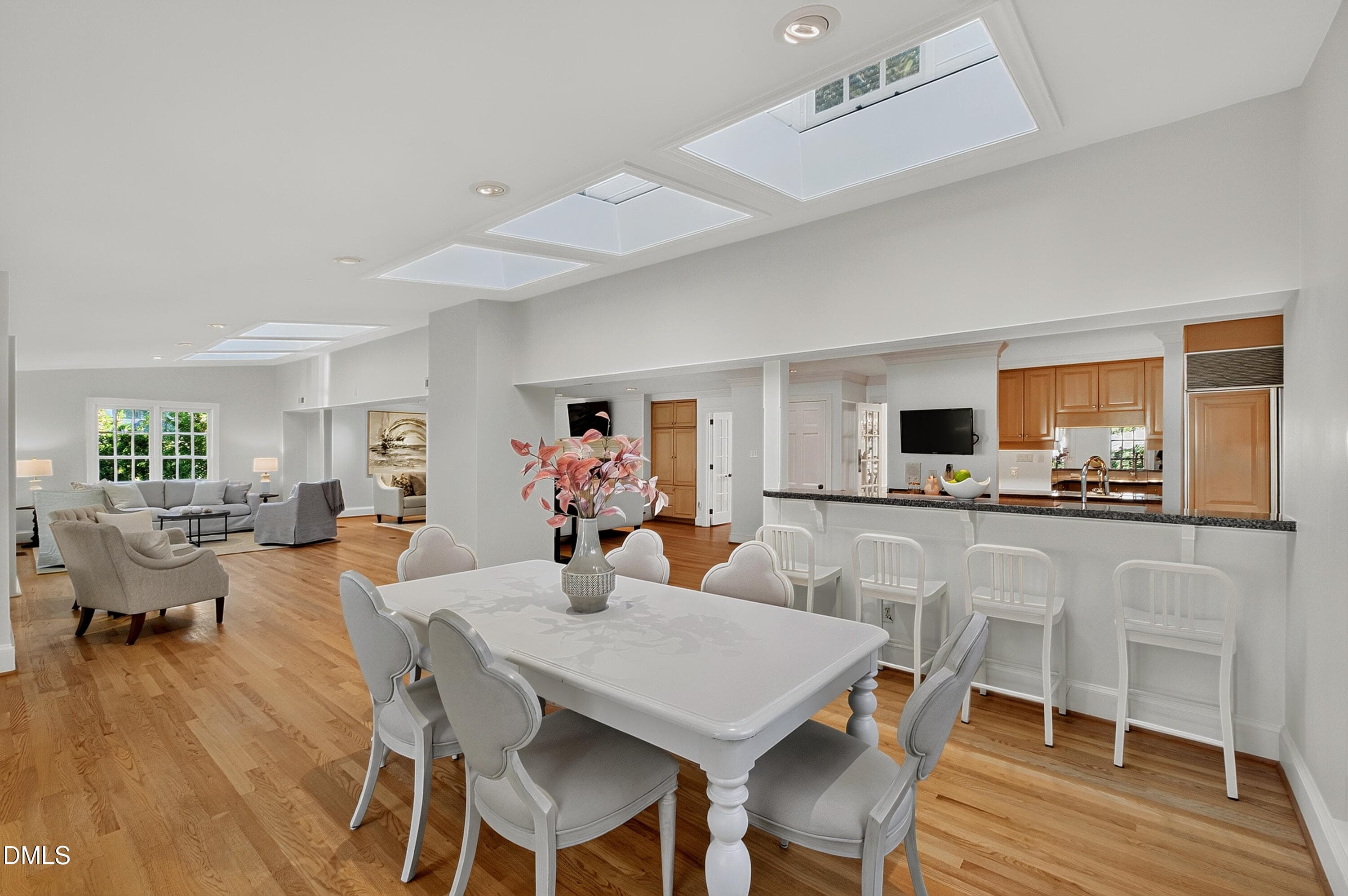 Buncombe (26) - 325 Buncombe Street, Raleigh, NC 27609