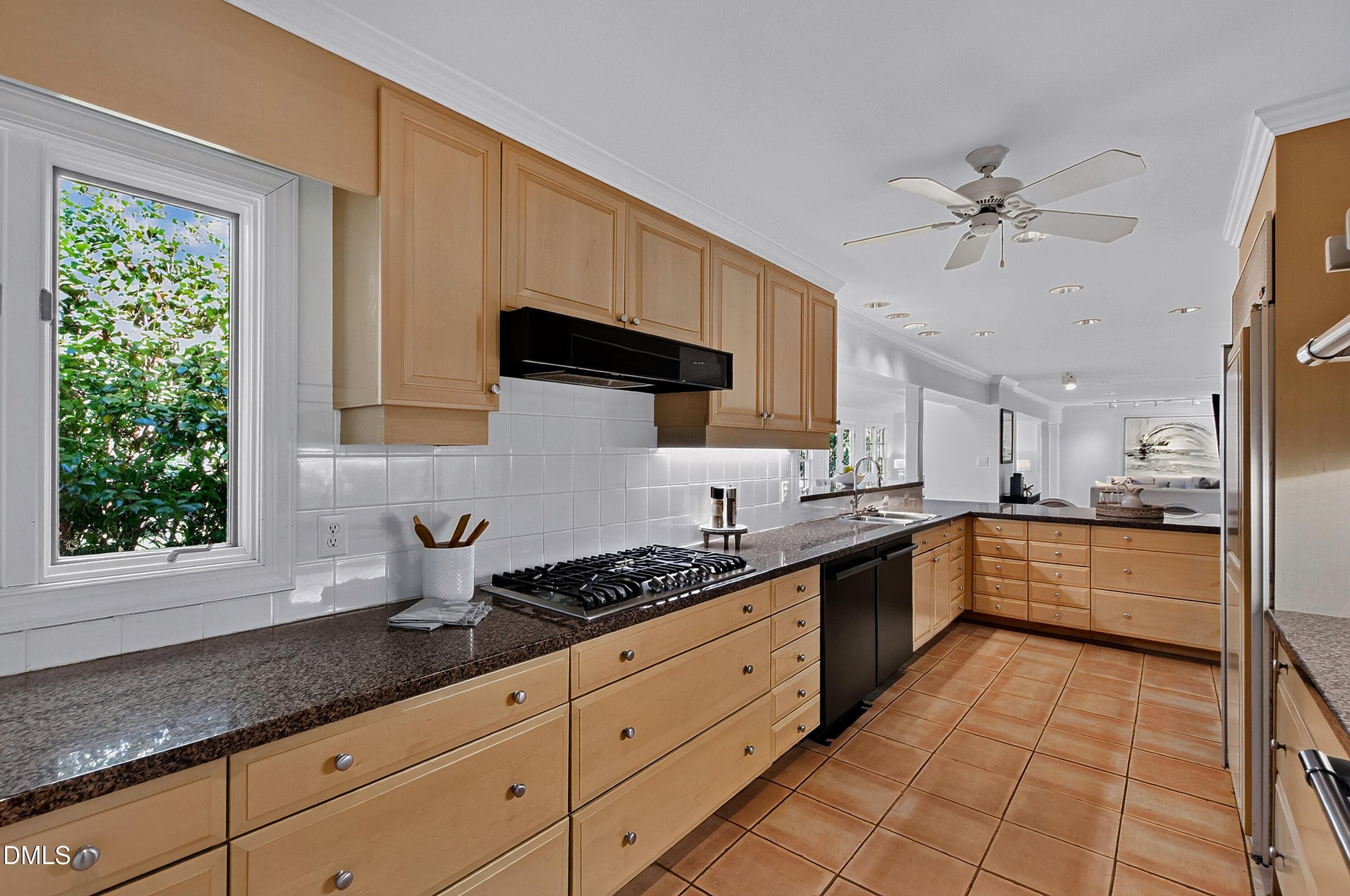 Buncombe (32) - 325 Buncombe Street, Raleigh, NC 27609