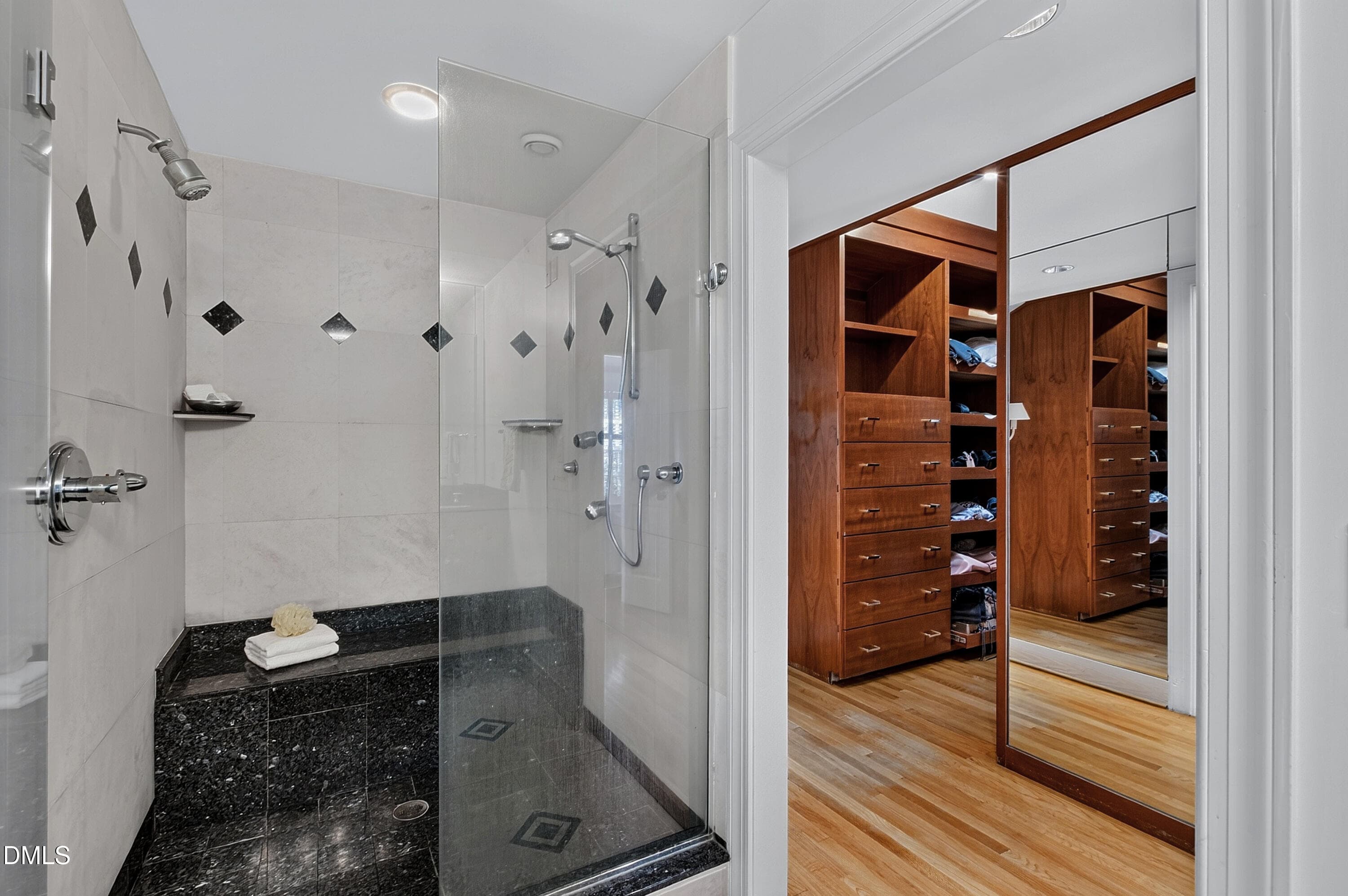 Buncombe (37) - 325 Buncombe Street, Raleigh, NC 27609