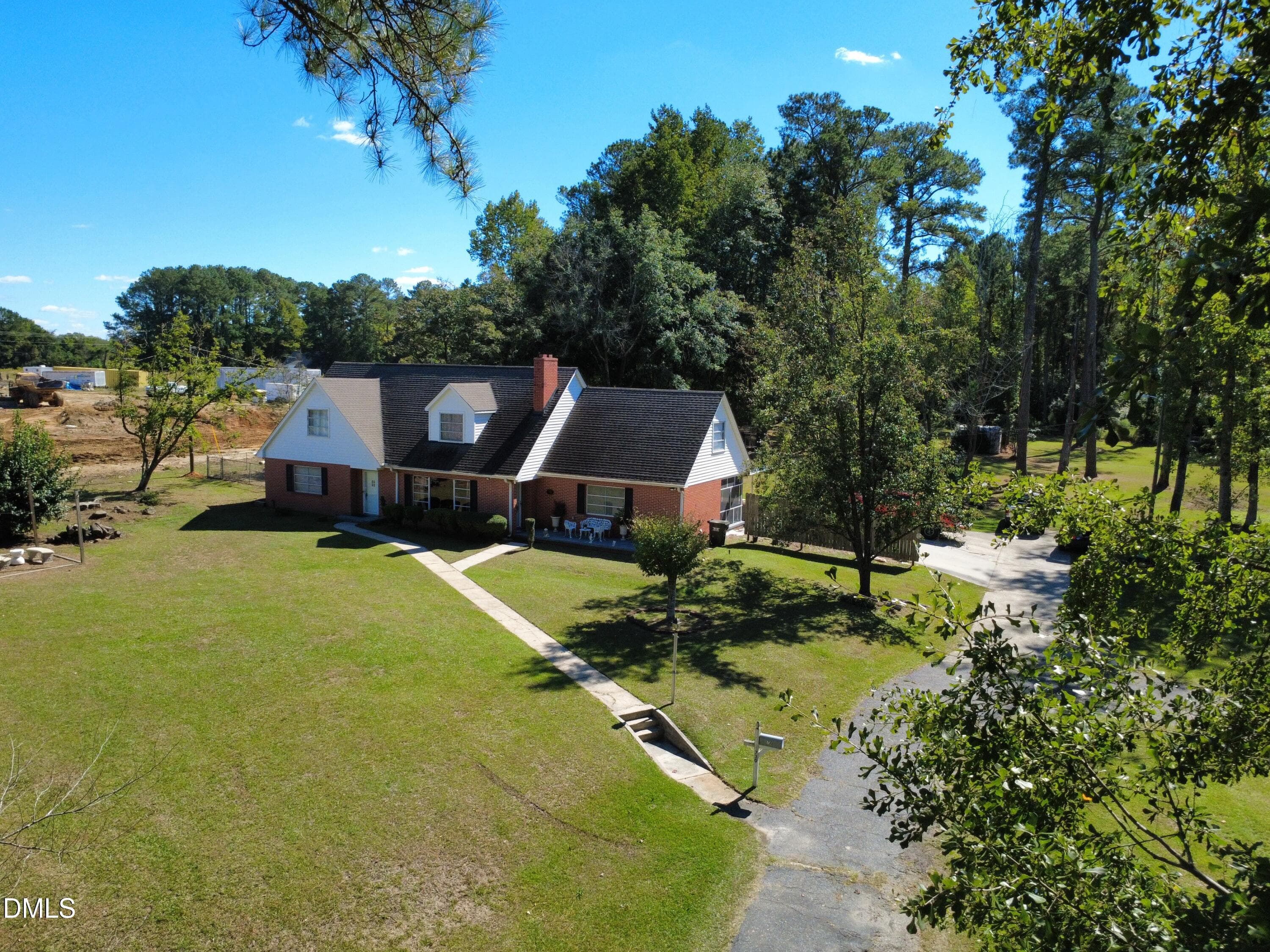 dji_fly_20261012_135242_211_179182757355 - 730 E Southerland Street, Wallace, NC 28466, Wallace