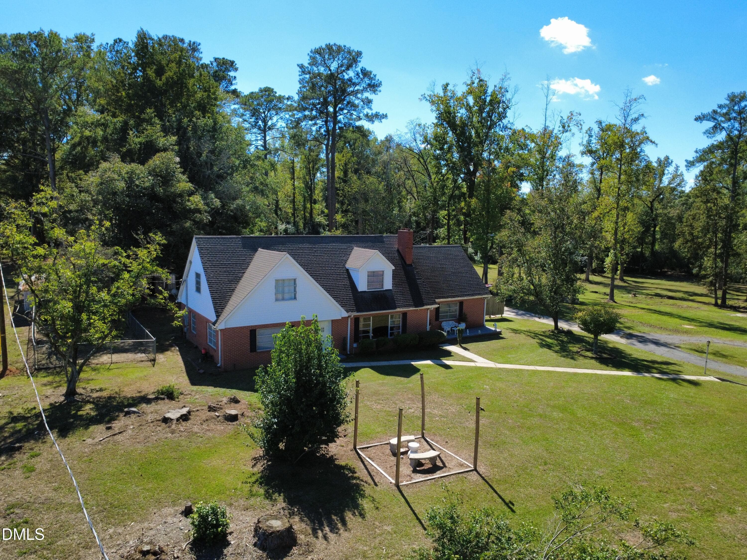 dji_fly_20261012_135424_212_179182848641 - 730 E Southerland Street, Wallace, NC 28466, Wallace