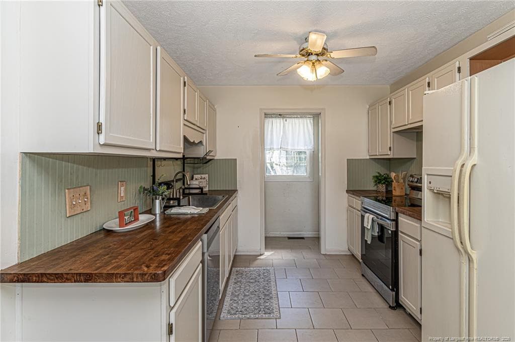 Photo 10 - 9524 Deep Swamp Lane, Fayetteville, NC 28314, Fayetteville