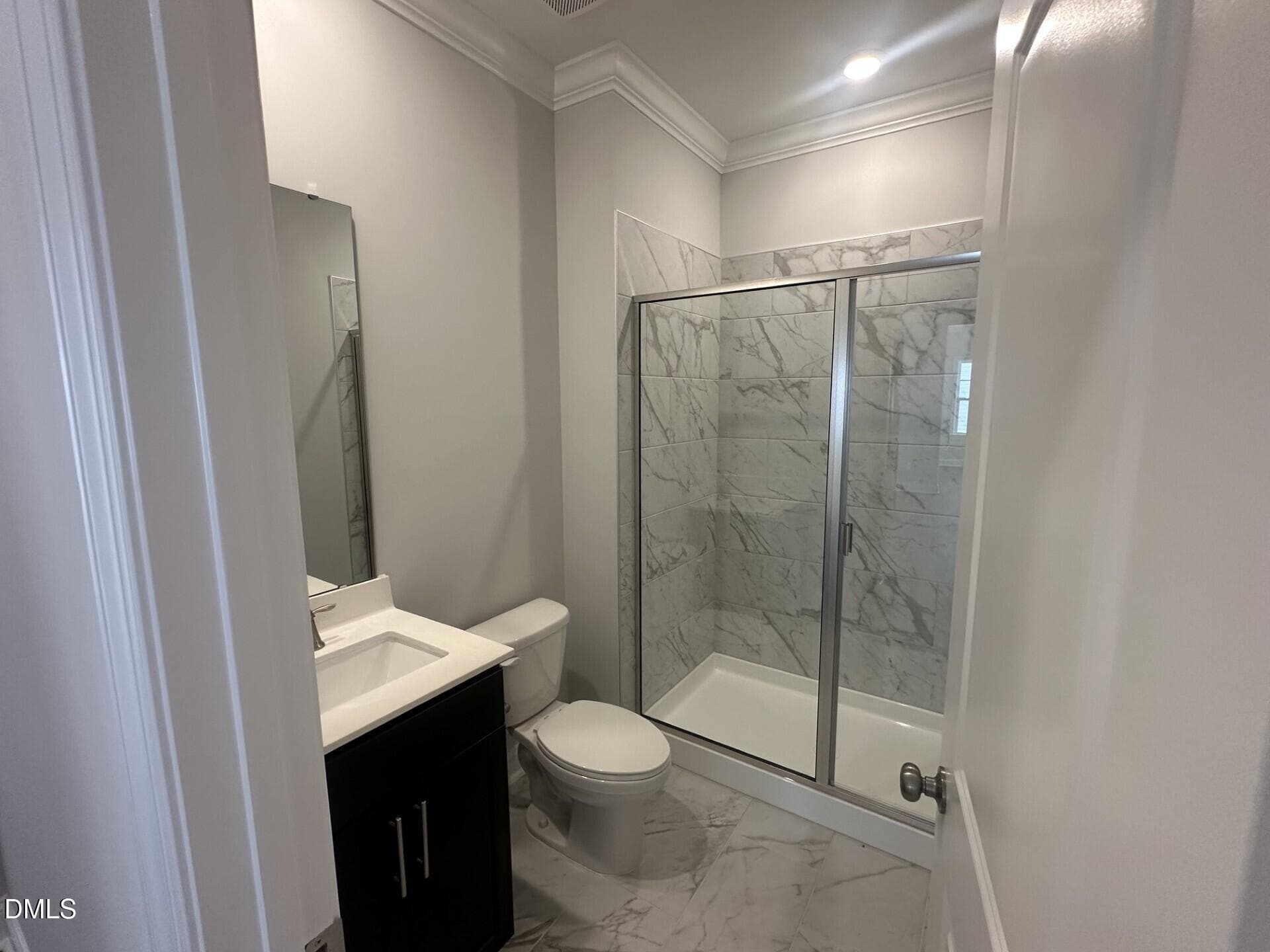 200 1st floor full bath - 1113 Constellation Circle, Durham, NC 27703