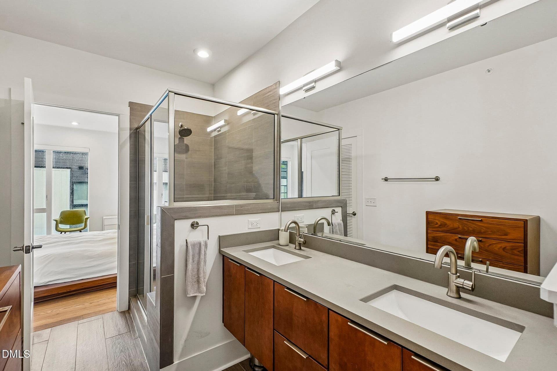 26-web-or-mls-Gordon St 802-S0805-027r - 512 Gordon Street 802, Durham, NC 27701