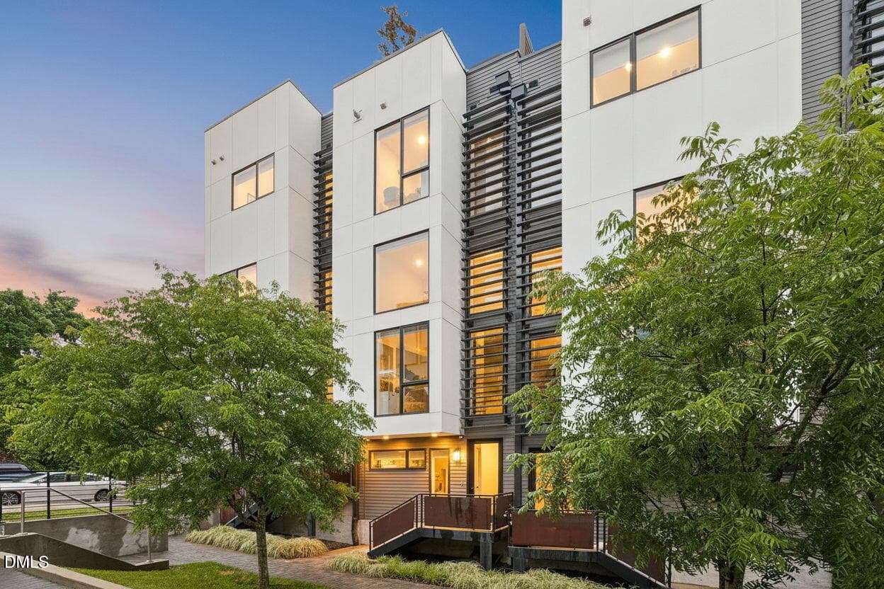 512 Gordon Street 802, Durham, NC 27701