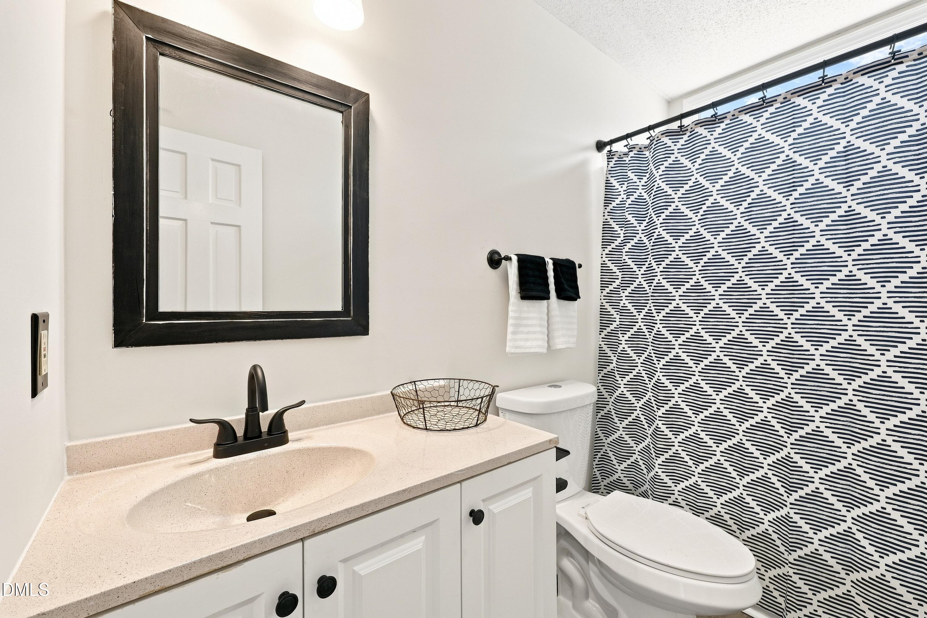 Hall Full Bathroom - 147 Bridle Trail, Youngsville, NC 27596, Youngsville