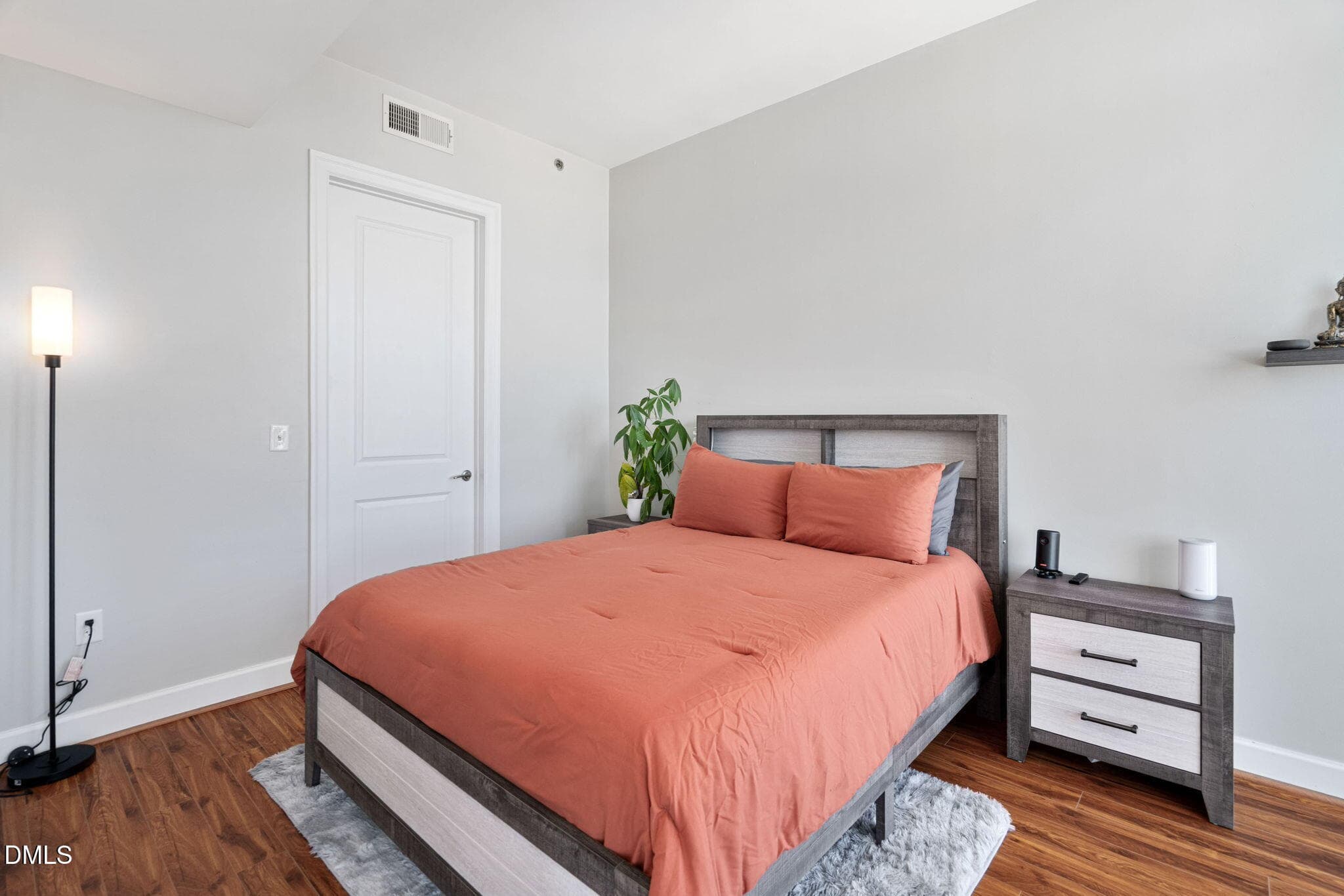 . - 301 Fayetteville Street 2704, Raleigh, NC 27601