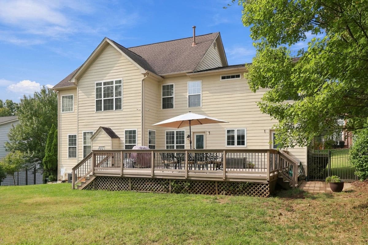 55-web-or-mls-IMG_2578.jpg - 10620 River Forest Drive, Raleigh, NC 27614