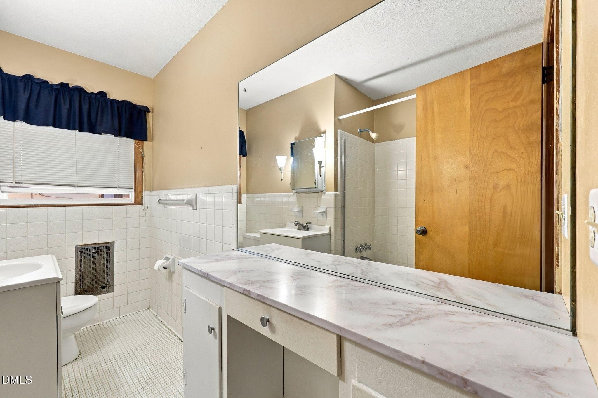 16-web-or-mls-IMG_2460 - 208 Aloha Drive, Graham, NC 27253, Graham