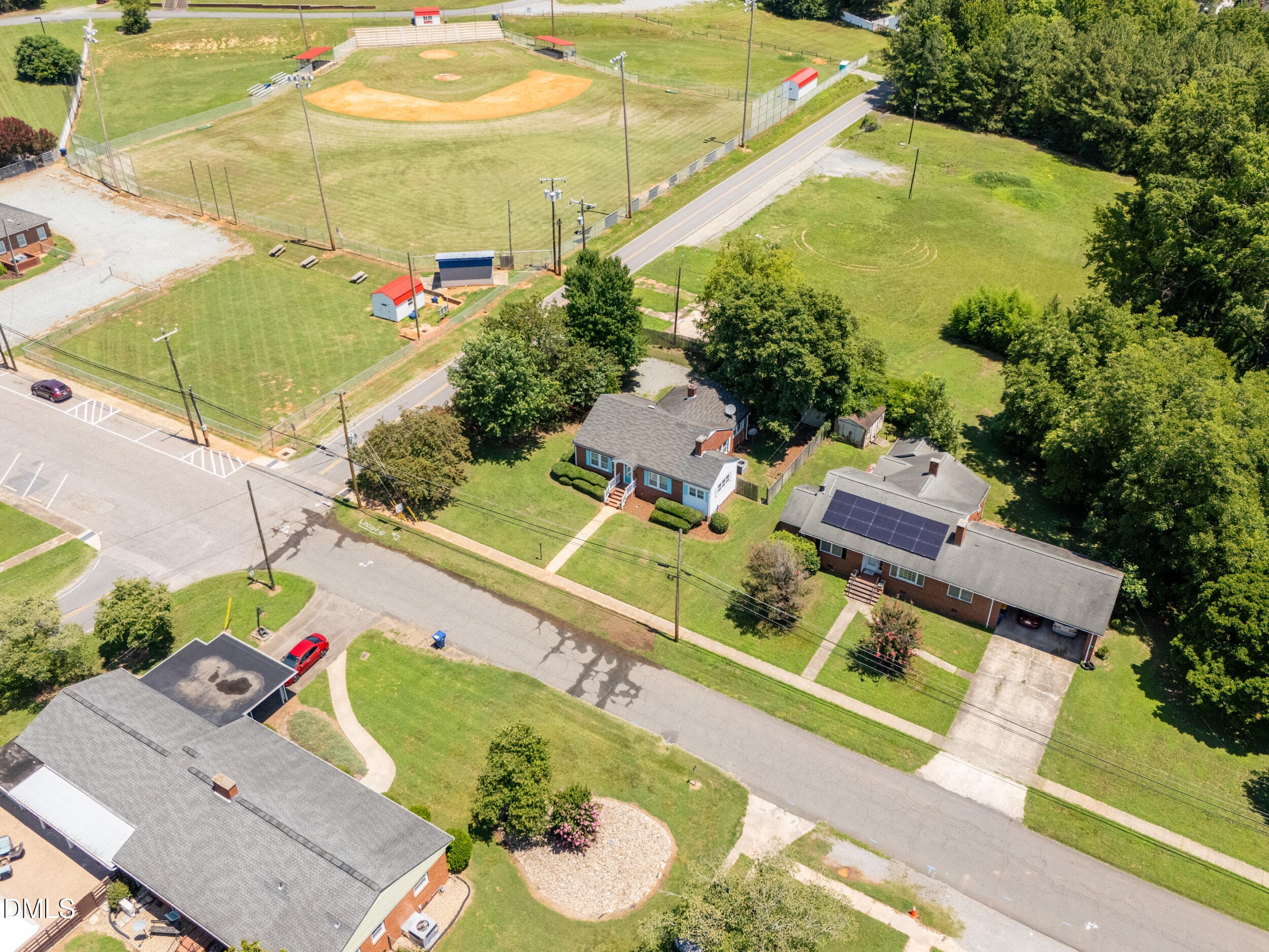 22_223 s. 3rd ave - 223 S 3rd Avenue, Siler City, NC 27344, Siler City