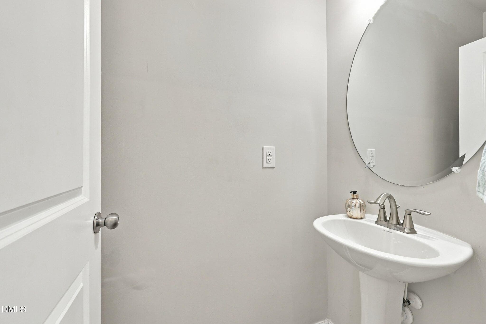Powder Room - 167 Lennei Lane, Garner, NC 27529, Garner