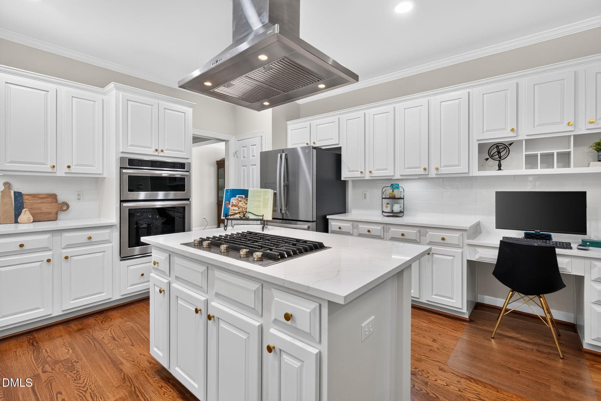 11-web-or-mls-NJO04912 - 607 Walcott Way, Cary, NC 27519