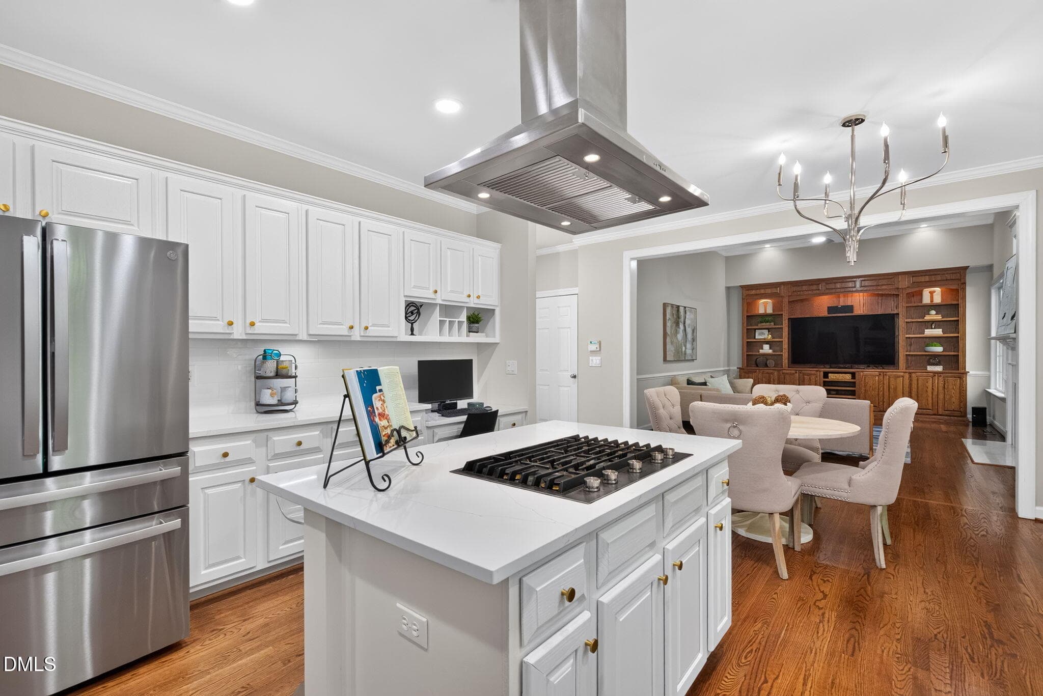 13-web-or-mls-NJO04918 - 607 Walcott Way, Cary, NC 27519