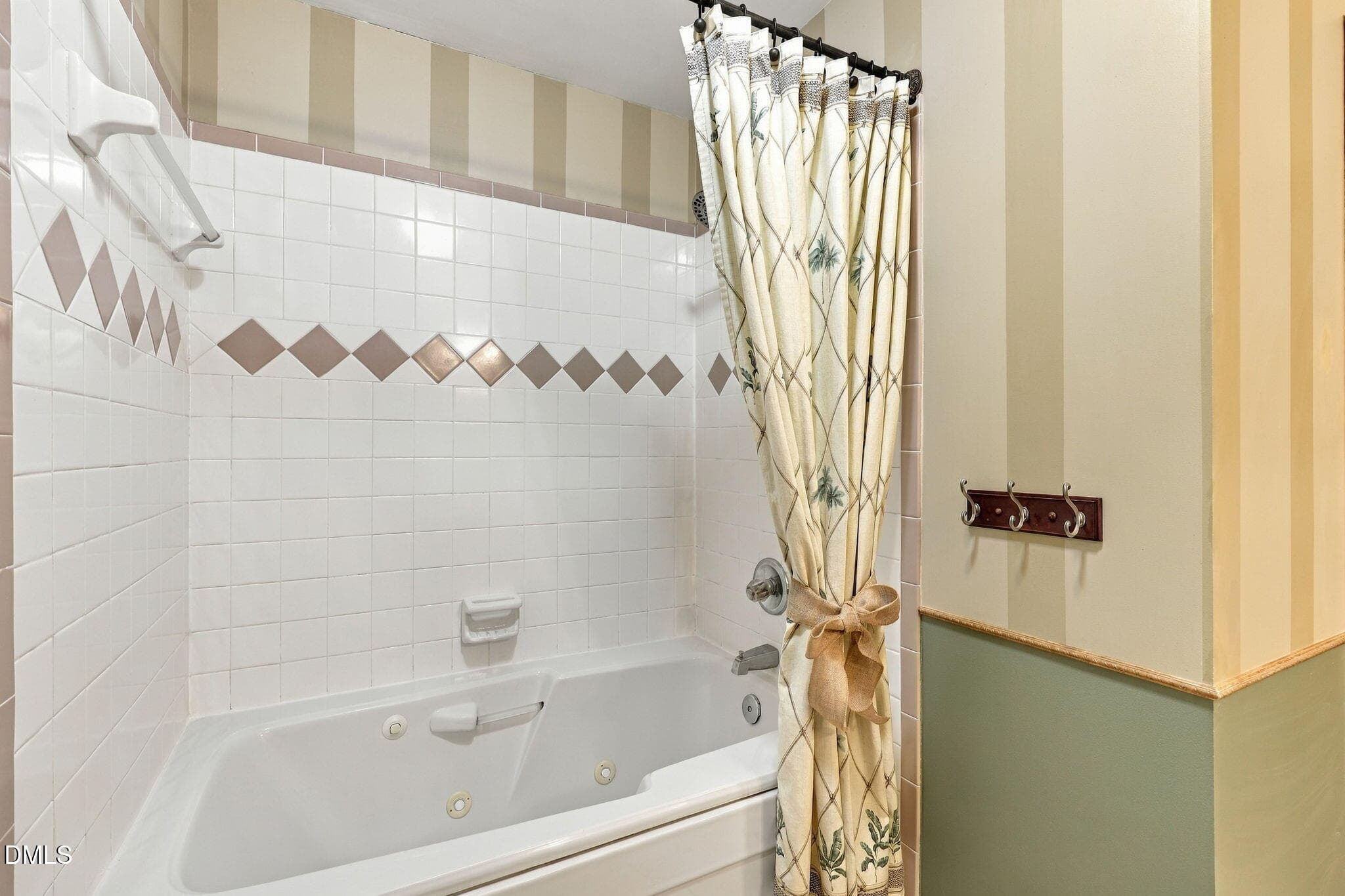 25-web-or-mls-IMG_8611 - 5005 Denham Court, Raleigh, NC 27613, Raleigh
