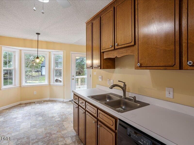 28-4 Lindsay Ct_10102026_28 - 4 Lindsay Court, Clayton, NC 27520