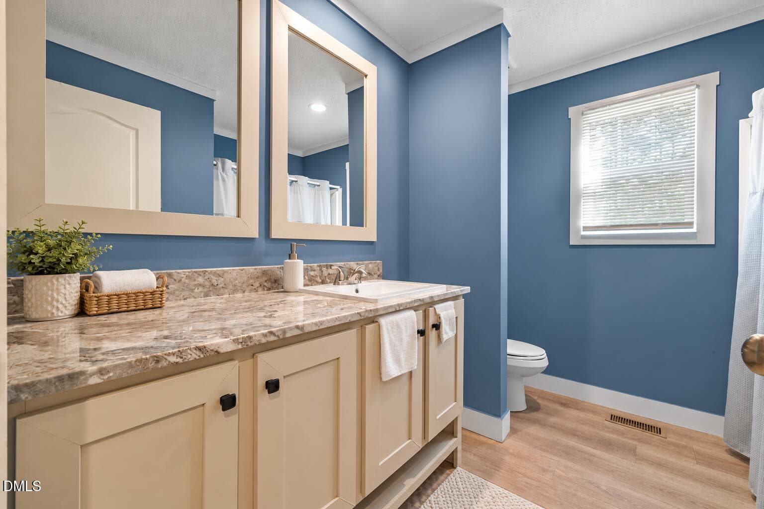 1220 Second Bath - 1220 Warrenton Road, Henderson, NC 27537