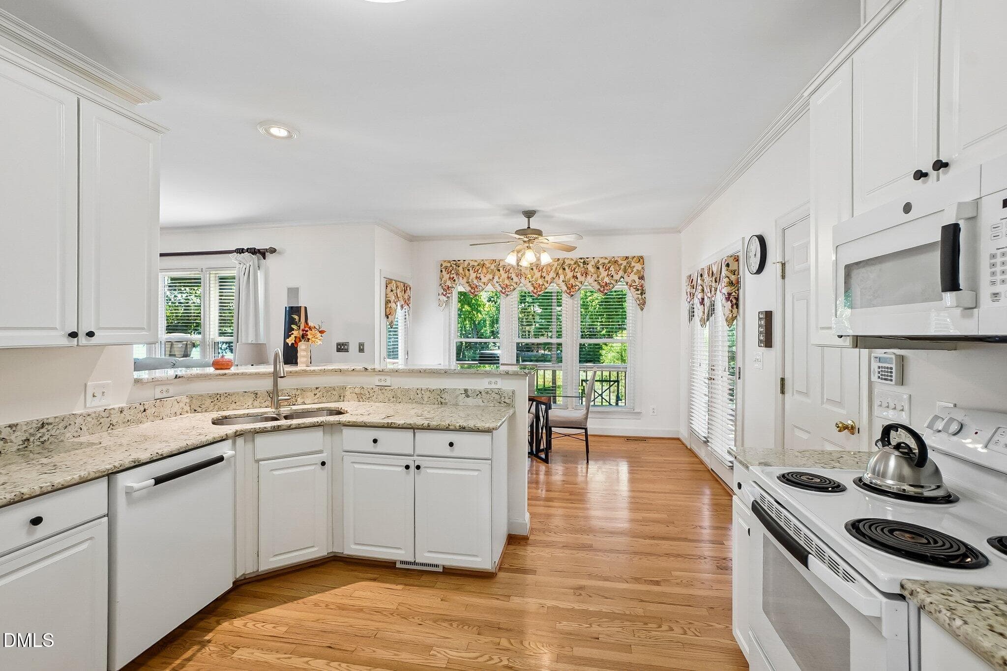 10-web-or-mls-Black Diamond Ct-S1310-013 - 5108 Black Diamond Court, Raleigh, NC 27604, Raleigh