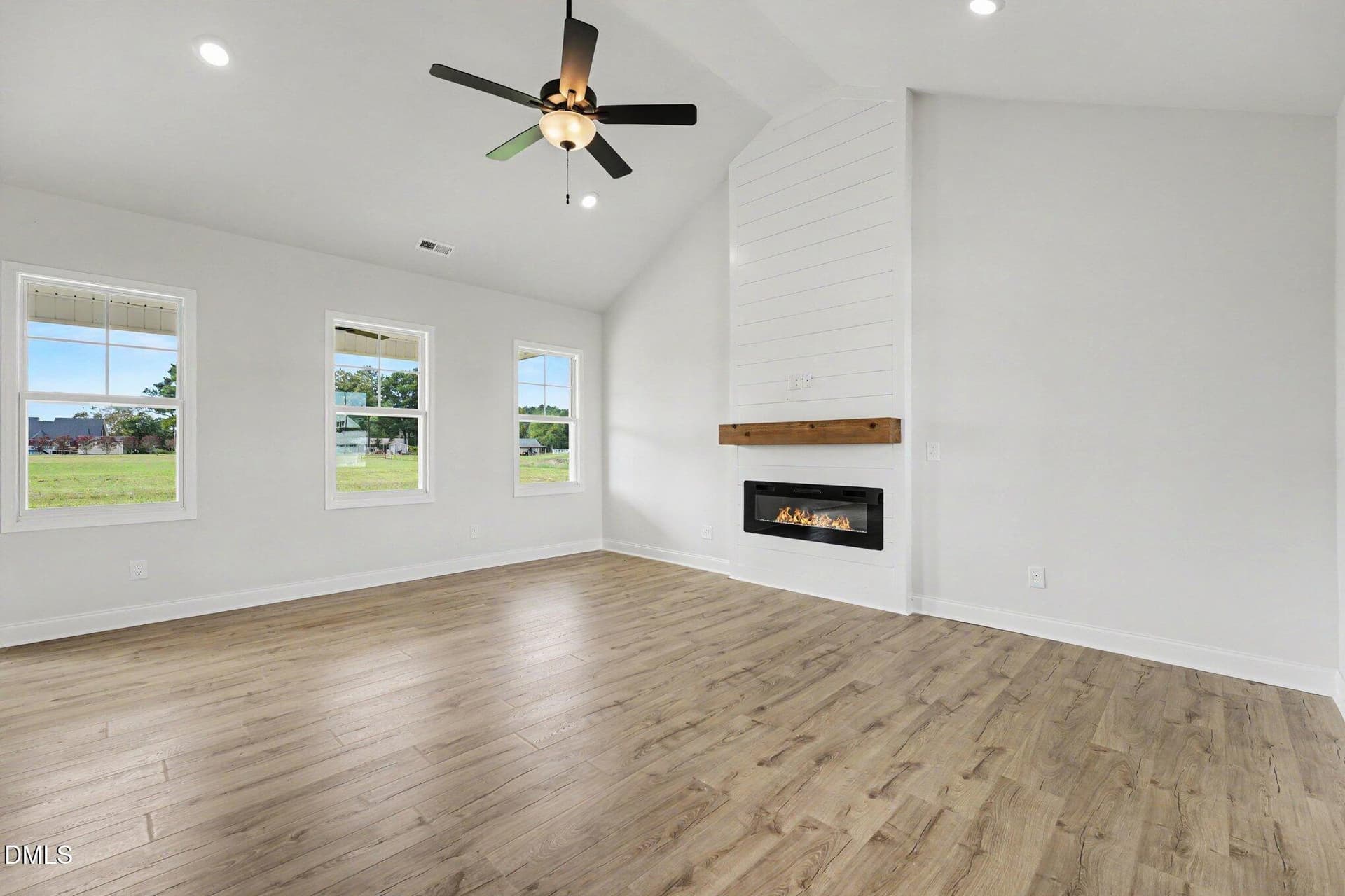 007_file_3026 - 55 Evelene Way, Clinton, NC 28328