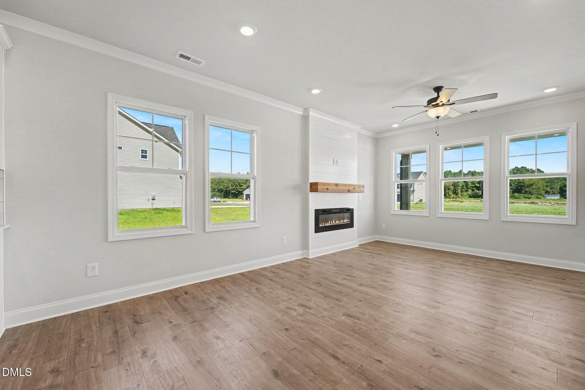 009_file_4240 - 99 Evelene Way, Clinton, NC 28328