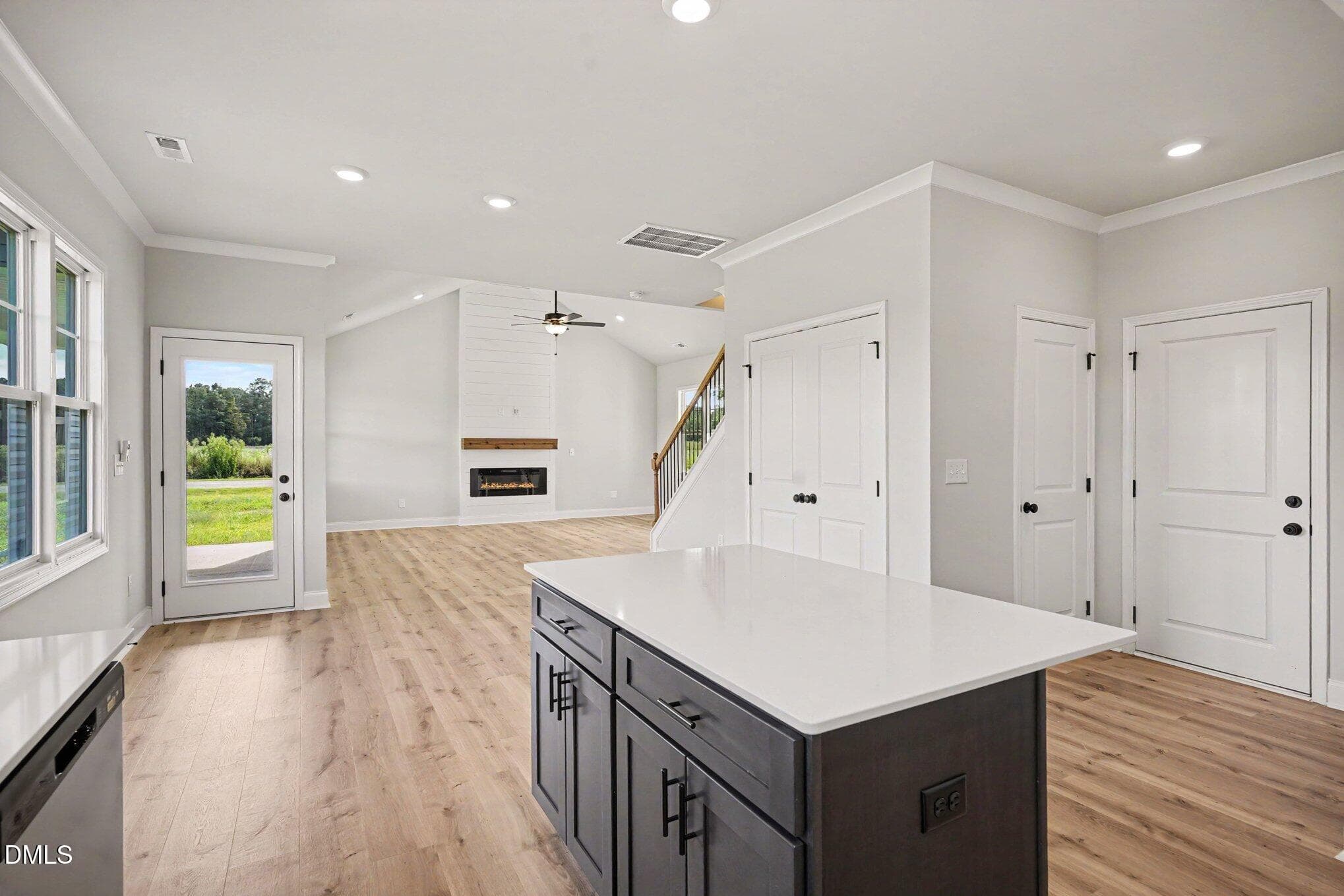 008_file_1594 - 20 Evelene Way, Clinton, NC 28328