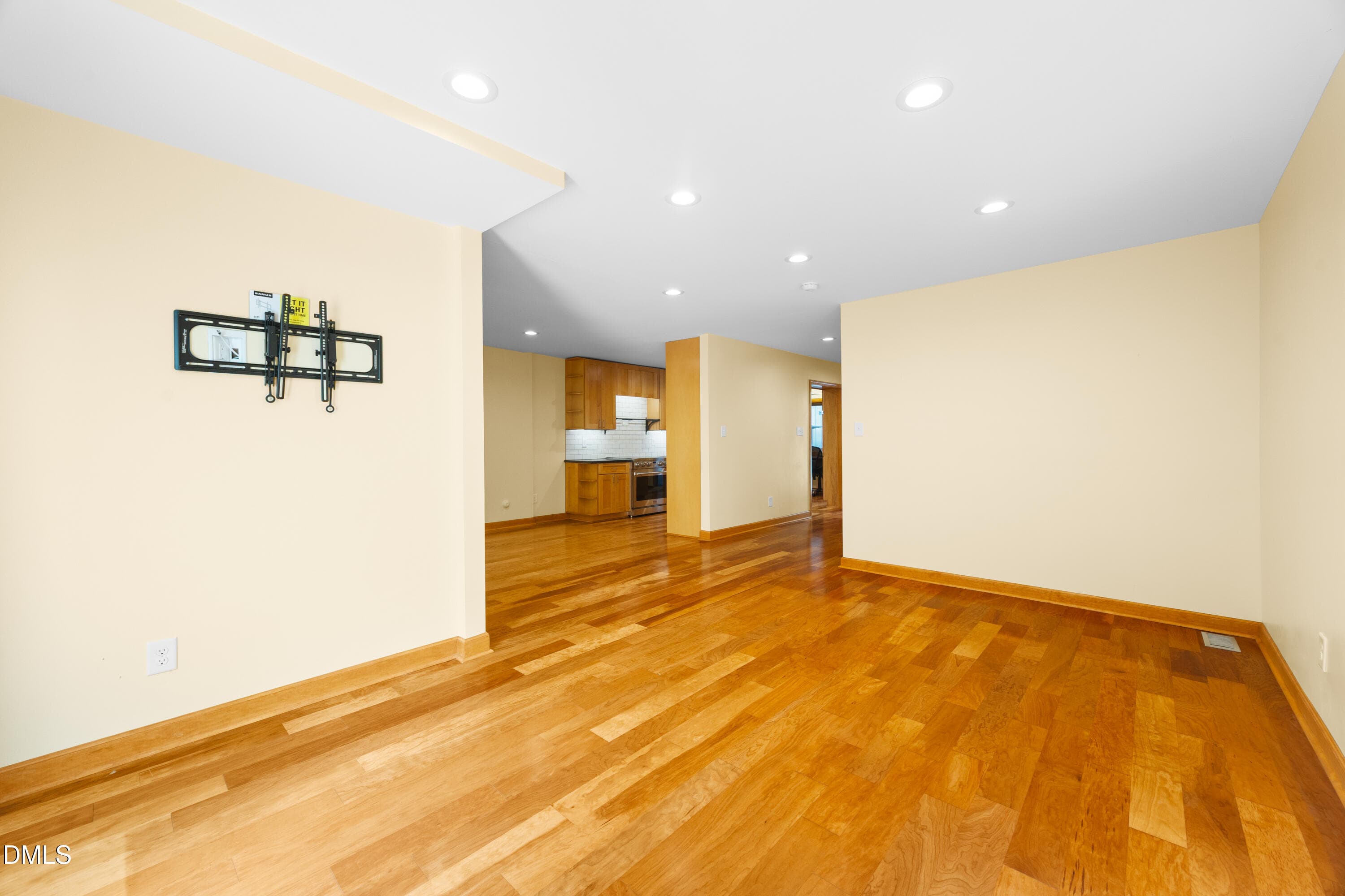 Living 2 - 4100 Five Oaks Drive 11, Durham, NC 27707, Durham