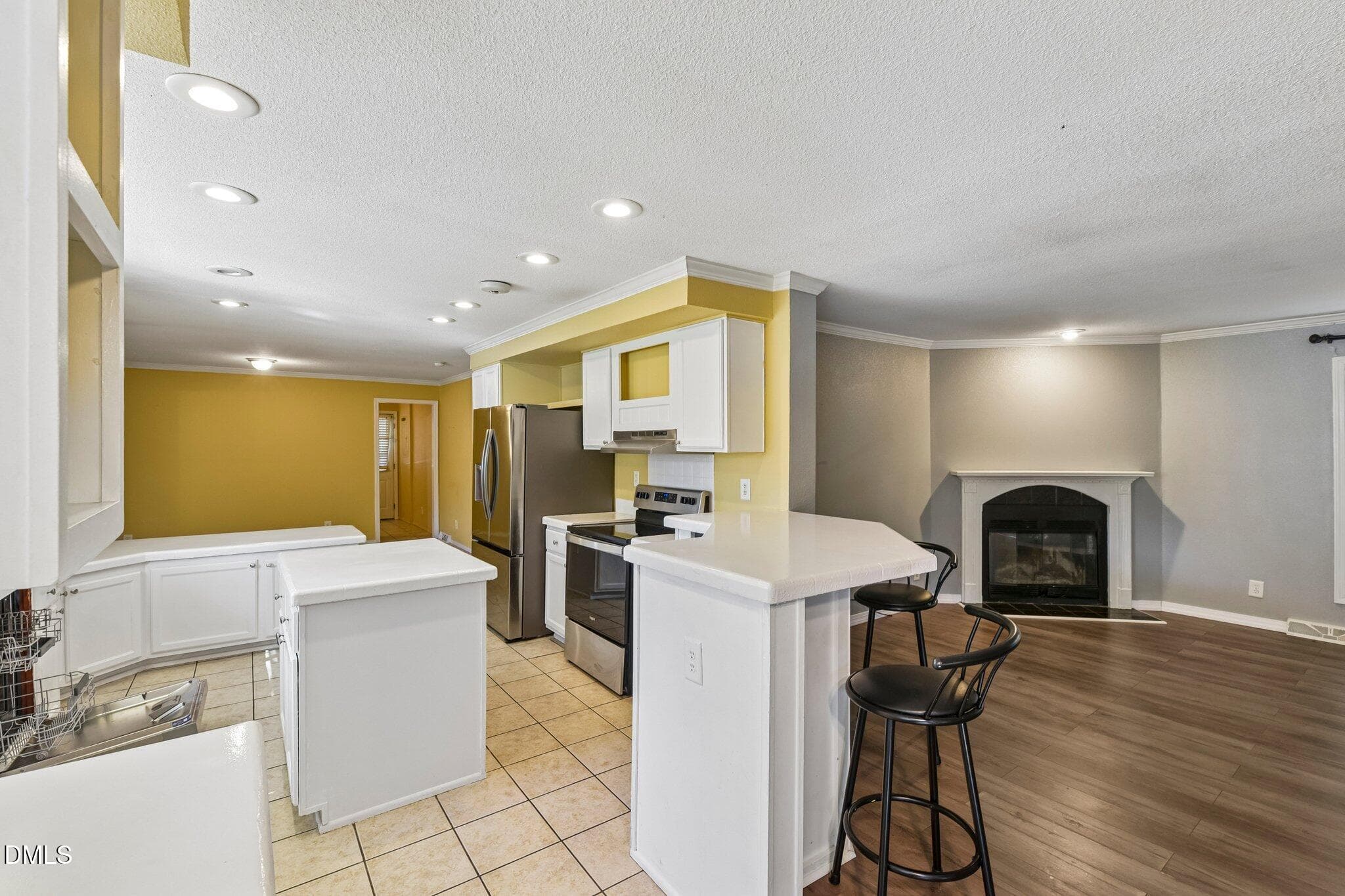 22-web-or-mls-E Forest Oaks Dr-S1410-022 - 160 E Forest Oaks Drive, Sanford, NC 27330, Sanford