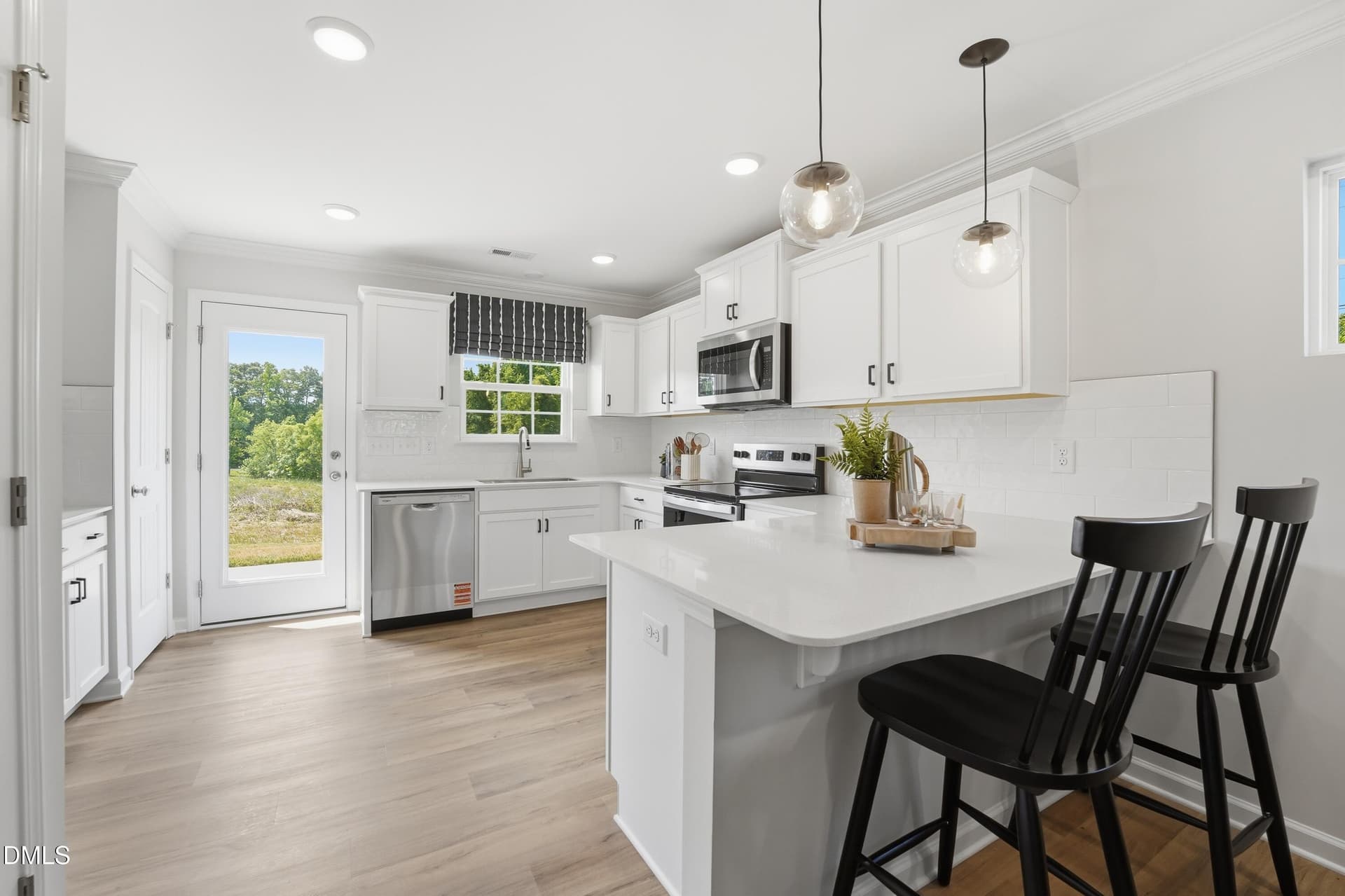 13 Kitchen Bar - 207 Highlander Terrace, Liberty, NC 27298