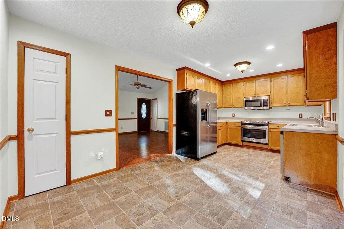 18-113 Plantation Rd-18 - 113 Plantation Road, Clayton, NC 27520, Clayton