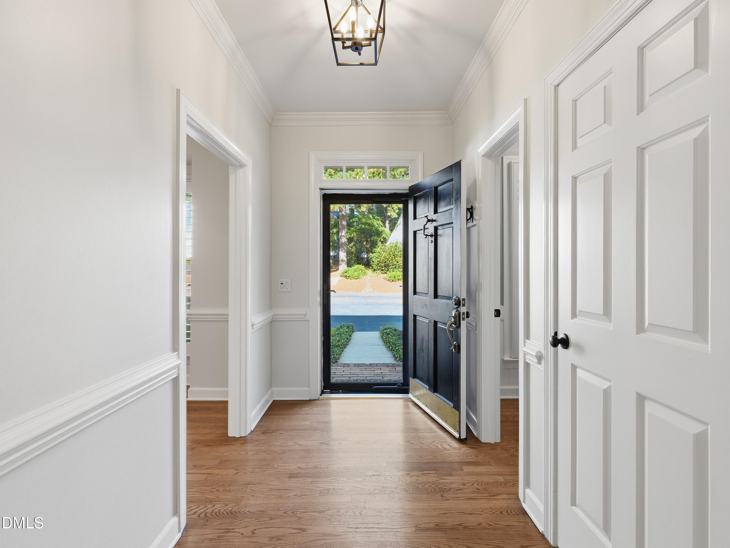 pearce-media-623-crabbery-ln-04 - 623 Crabbery Lane, Raleigh, NC 27609, Raleigh