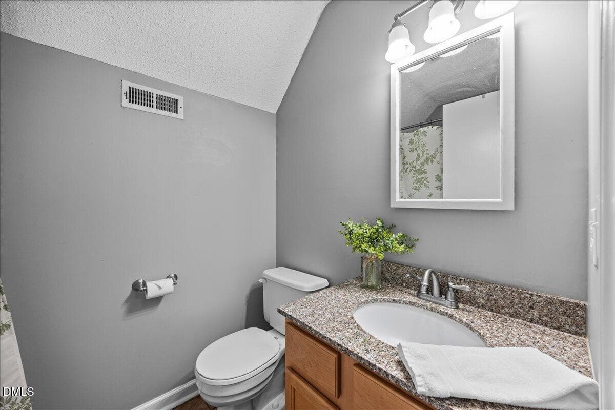 20-2A1A4982 - 300 Burkwood Lane, Raleigh, NC 27609, Raleigh