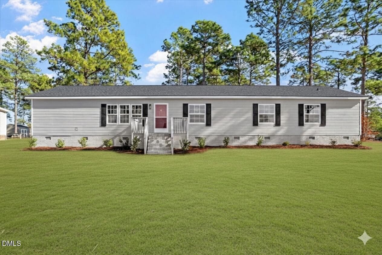 190 Pickett Circle, Vass, NC 28394