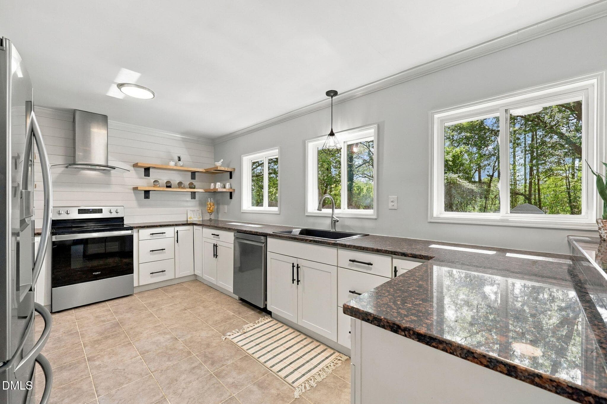 11-web-or-mls-IMG_4340_edit - 5009 Huntingdon Drive, Raleigh, NC 27606, Raleigh