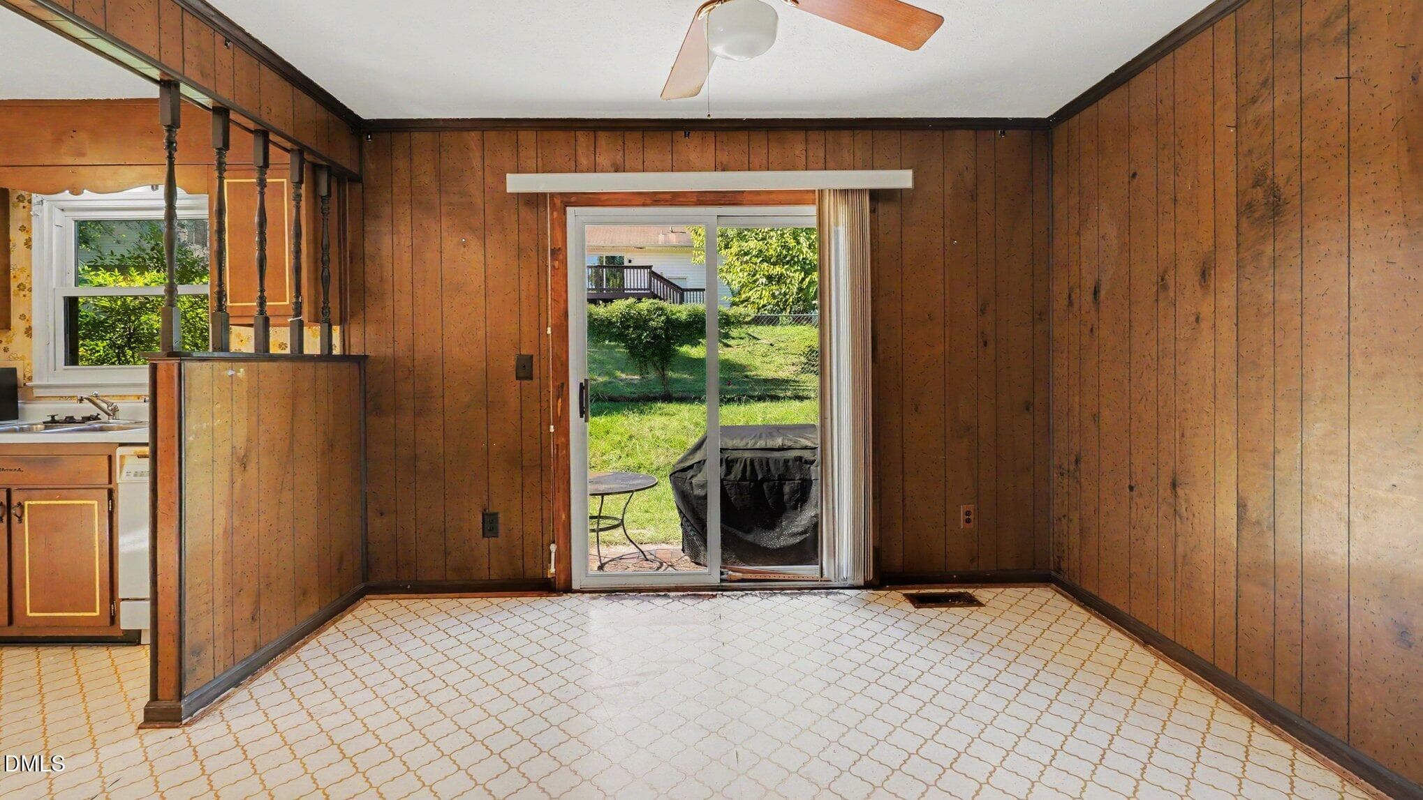 010_file_4726 - 1240 Castlegate Court, Winston-Salem, NC 27103, Winston-Salem