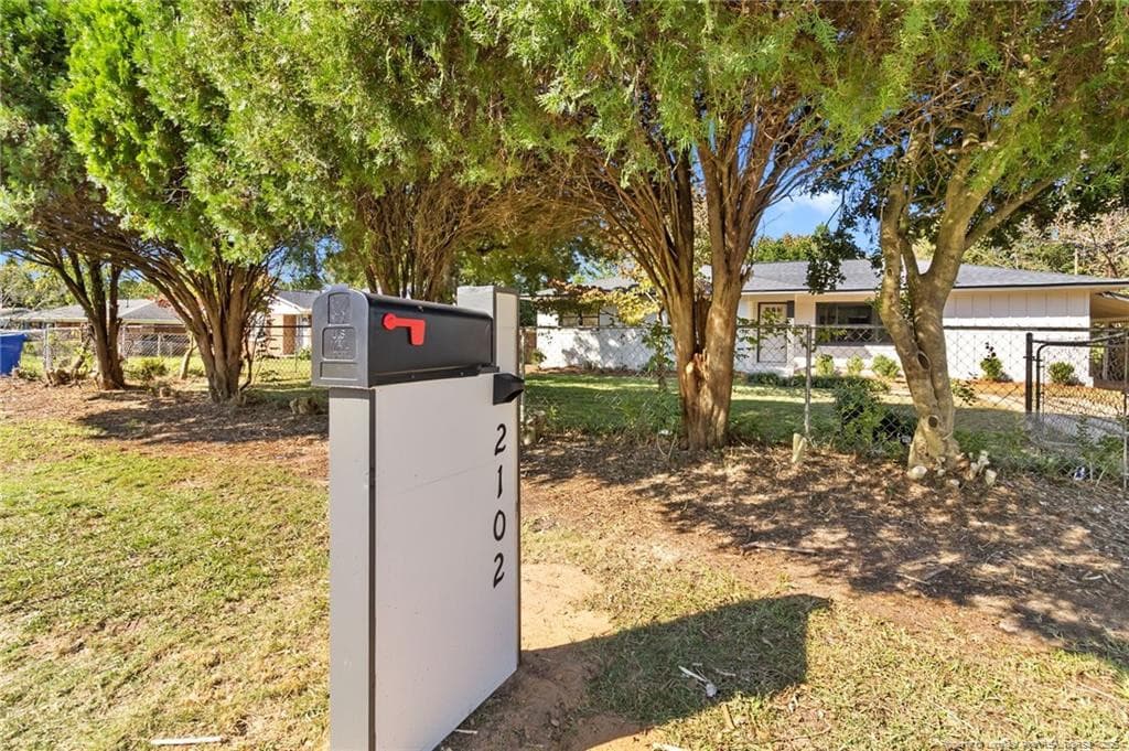 Photo 2 - 2102 Biltmore Drive, Fayetteville, NC 28304