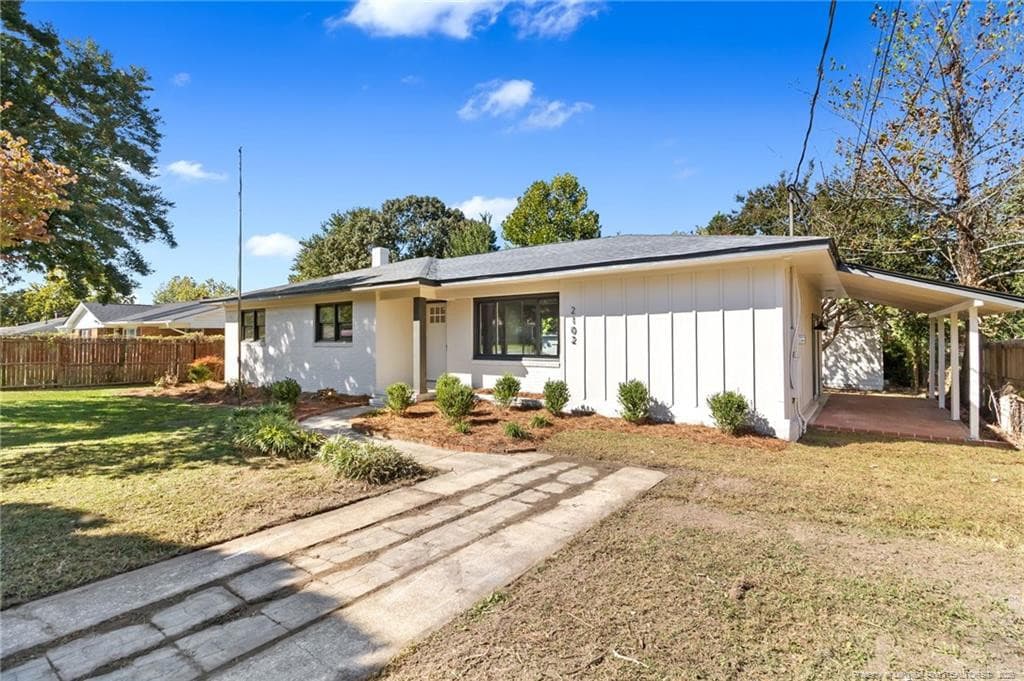 Photo 4 - 2102 Biltmore Drive, Fayetteville, NC 28304