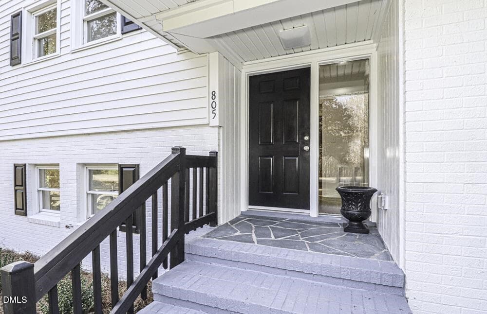 20231118234836920576000000-o - 805 River Road, Selma, NC 27576