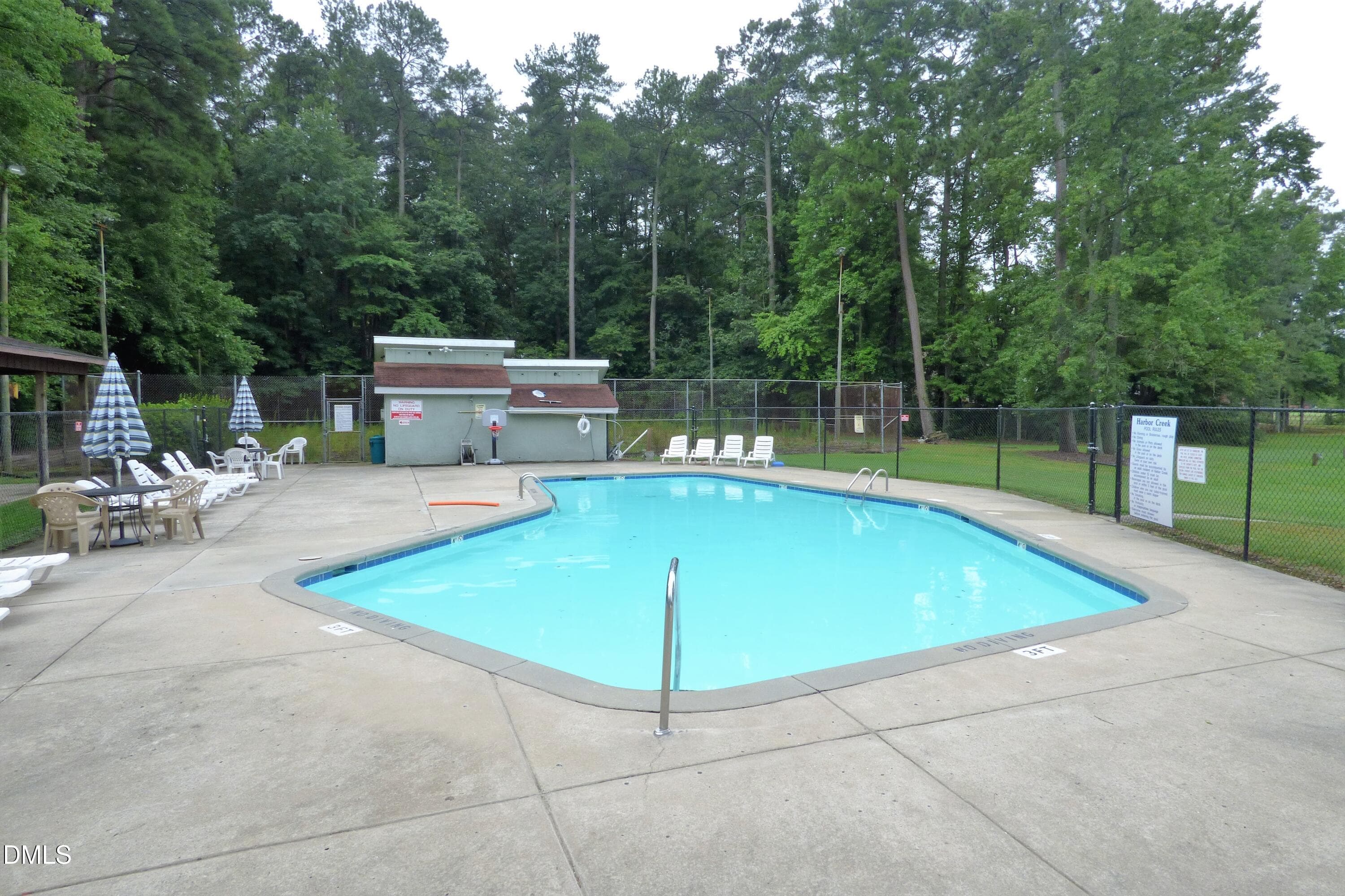 Harbor Creek Pool - 407 W Mooring Way, Sanford, NC 27332, Sanford