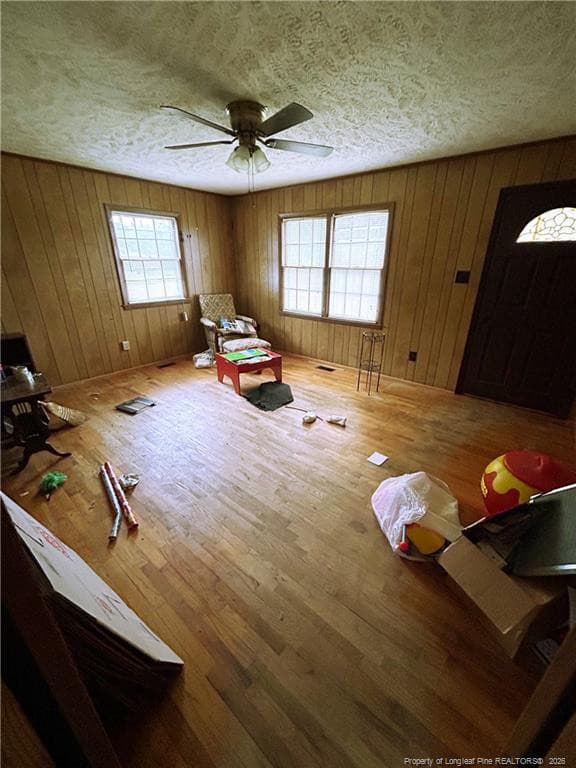 Living Room - 754 W Horne Road, Rowland, NC 28383