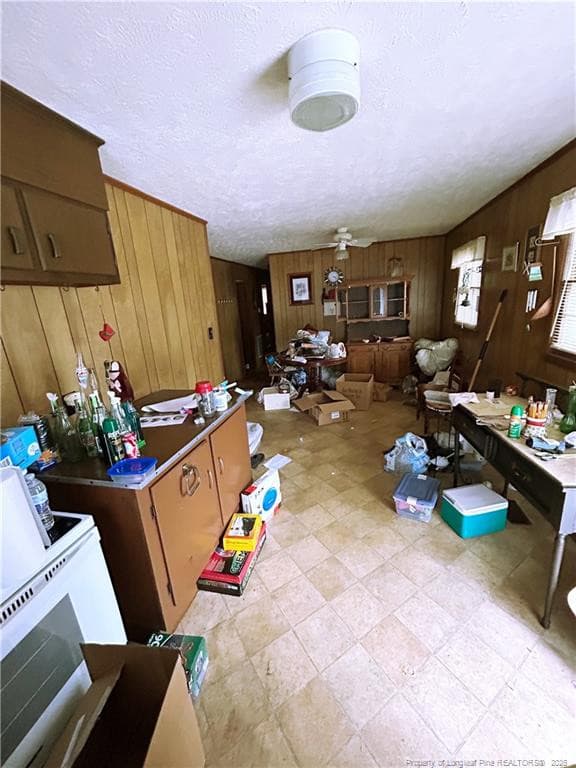 Dining Area and Kitchen - 754 W Horne Road, Rowland, NC 28383