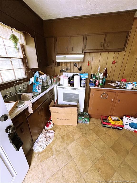 Kitchen - 754 W Horne Road, Rowland, NC 28383