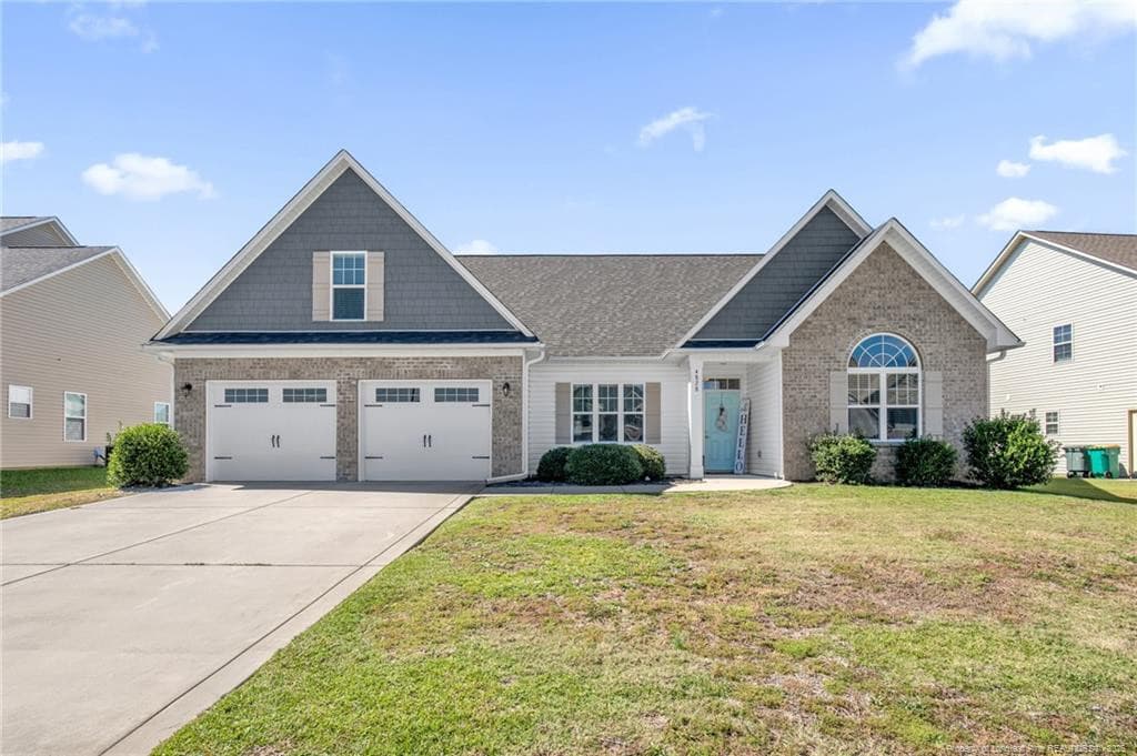 Front - 4828 McKinnon Farm Road, Fayetteville, NC 28304, Fayetteville