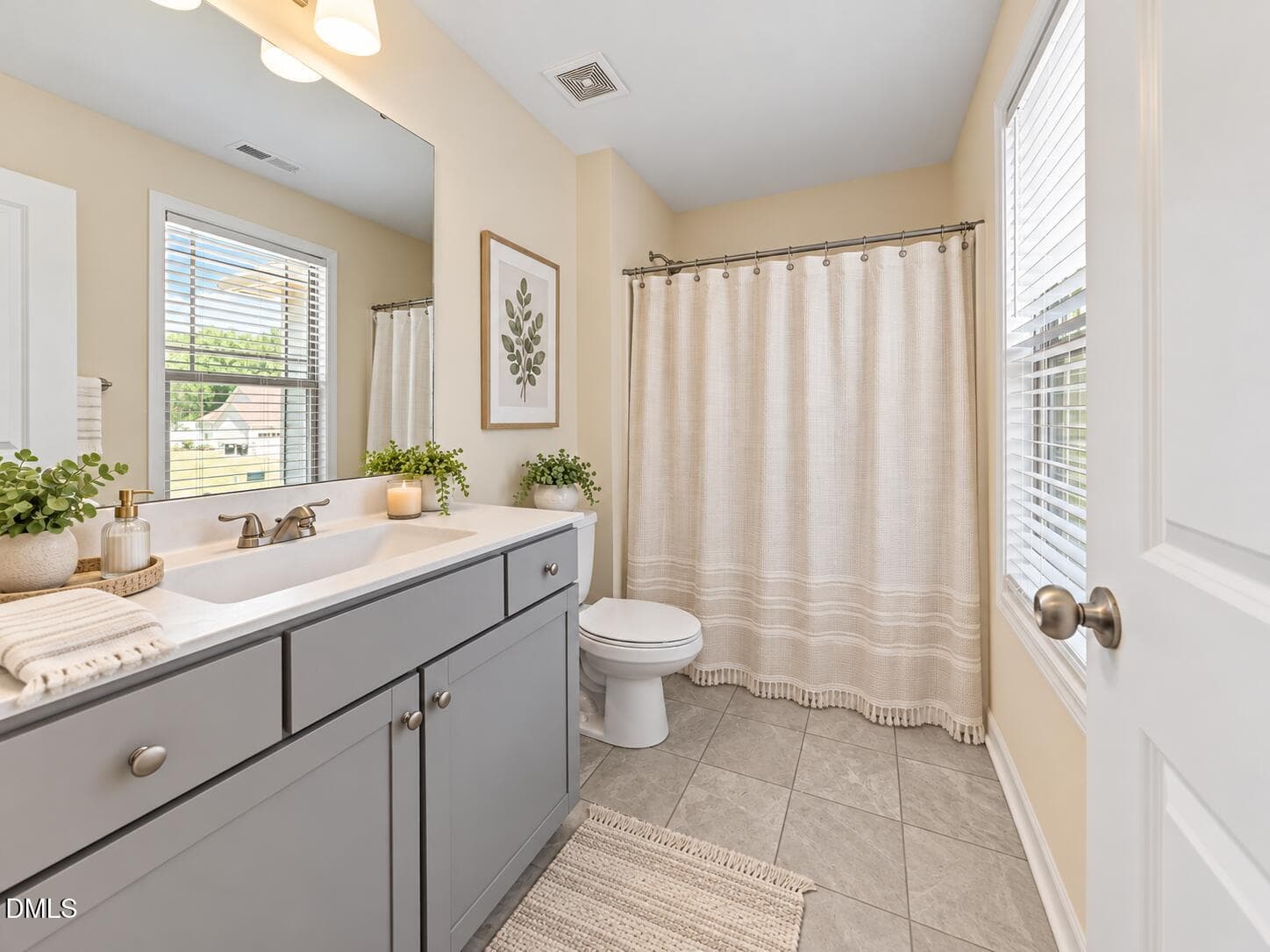 Bedroom 3 EnSuite Bathroom - 76 Cozy Brook Court, Clayton, NC 27520, Clayton
