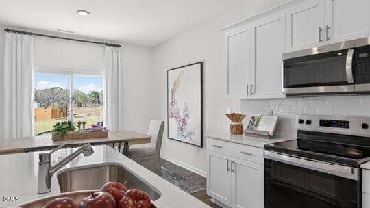 Kitchen - 2703 Luxborough Lane, Mebane, NC 27302