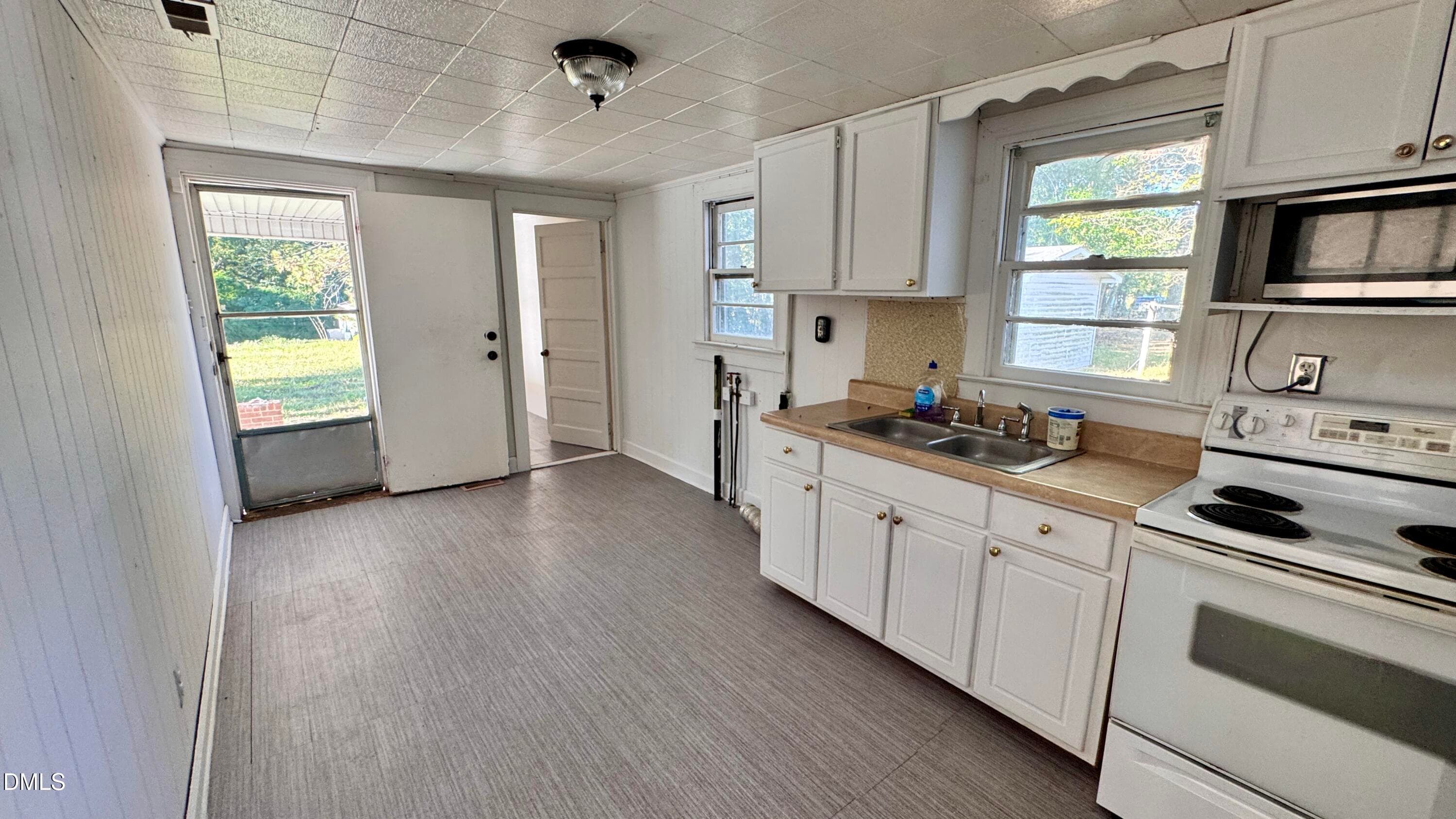 kitchen - 815 S Martin Street, Fremont, NC 27830, Fremont
