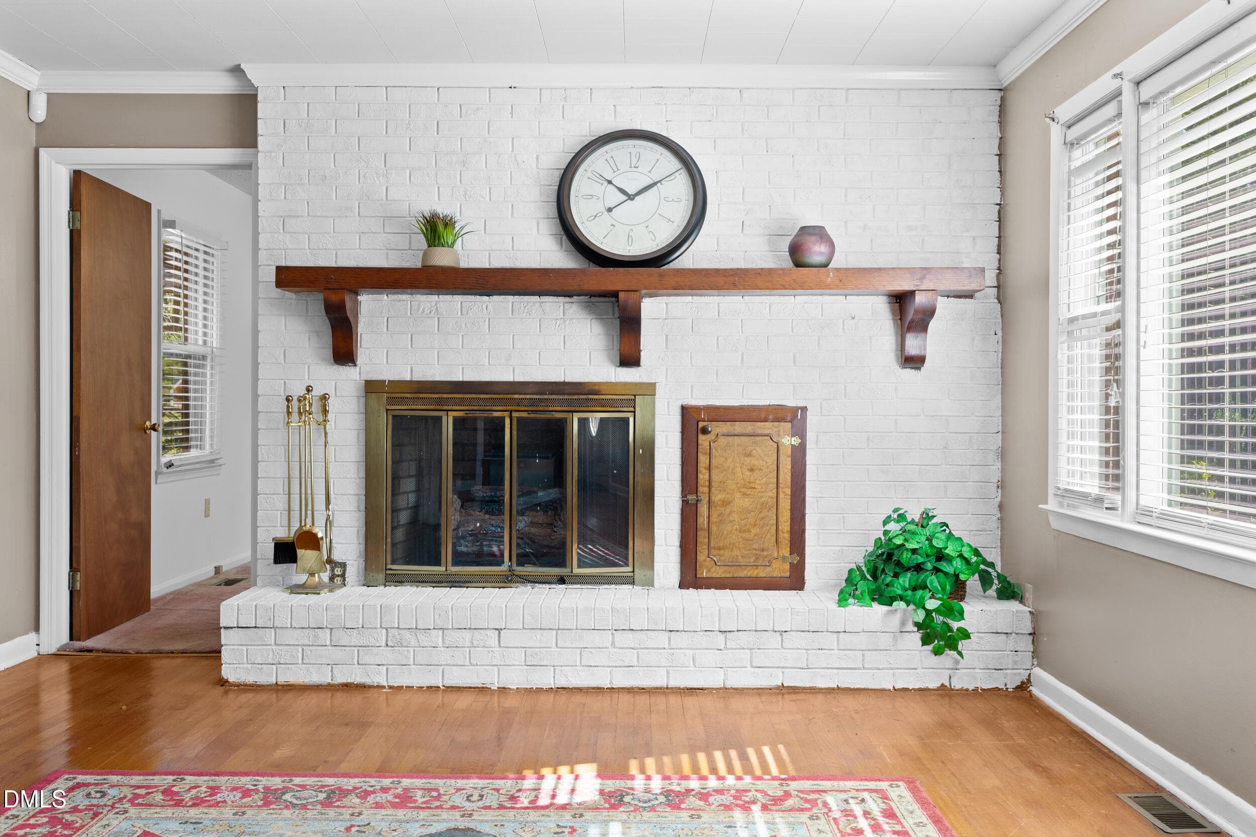Fireplace - 208 Old Post Road, Erwin, NC 28339, Erwin