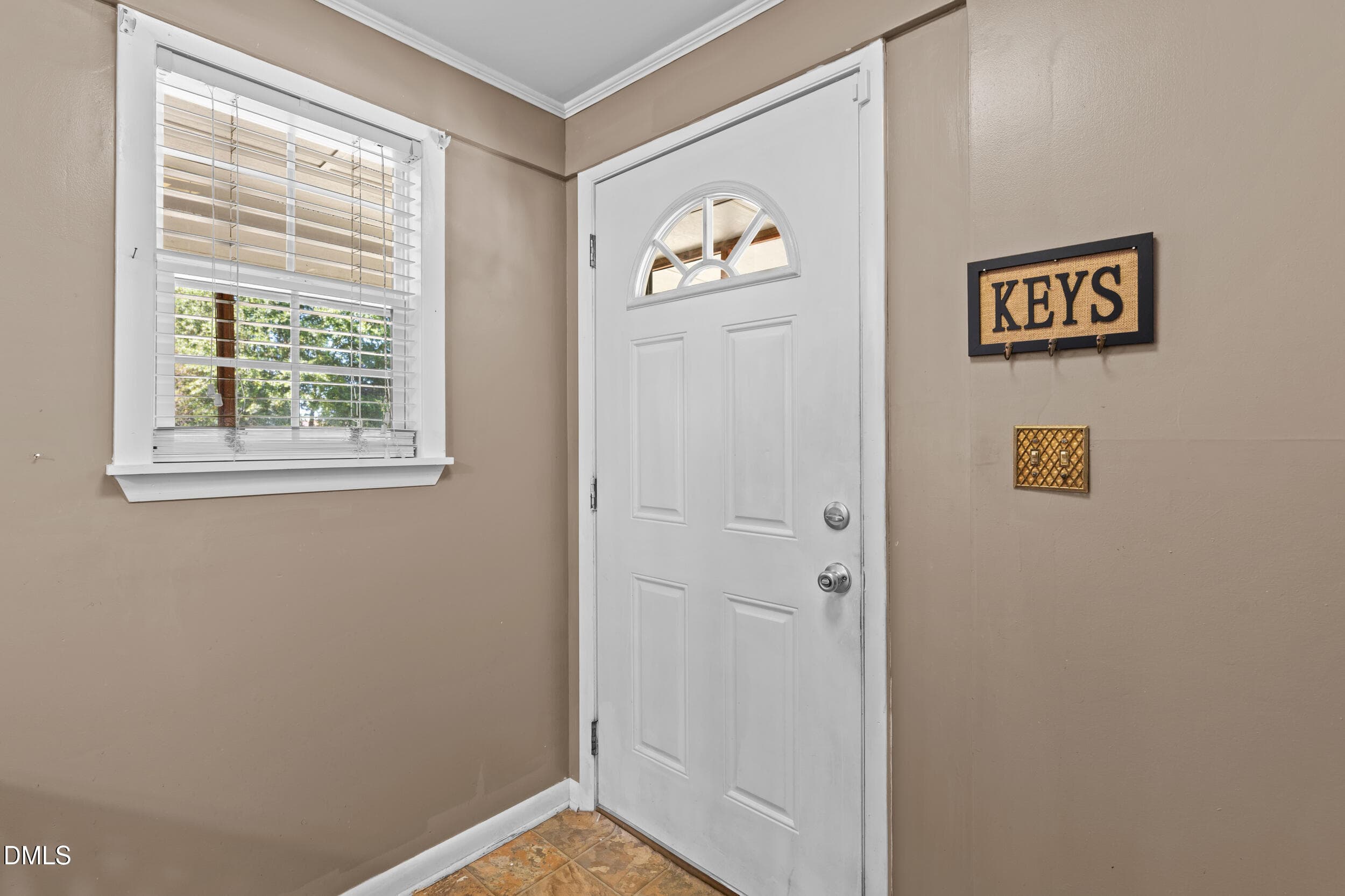 Laundry Room - 208 Old Post Road, Erwin, NC 28339, Erwin