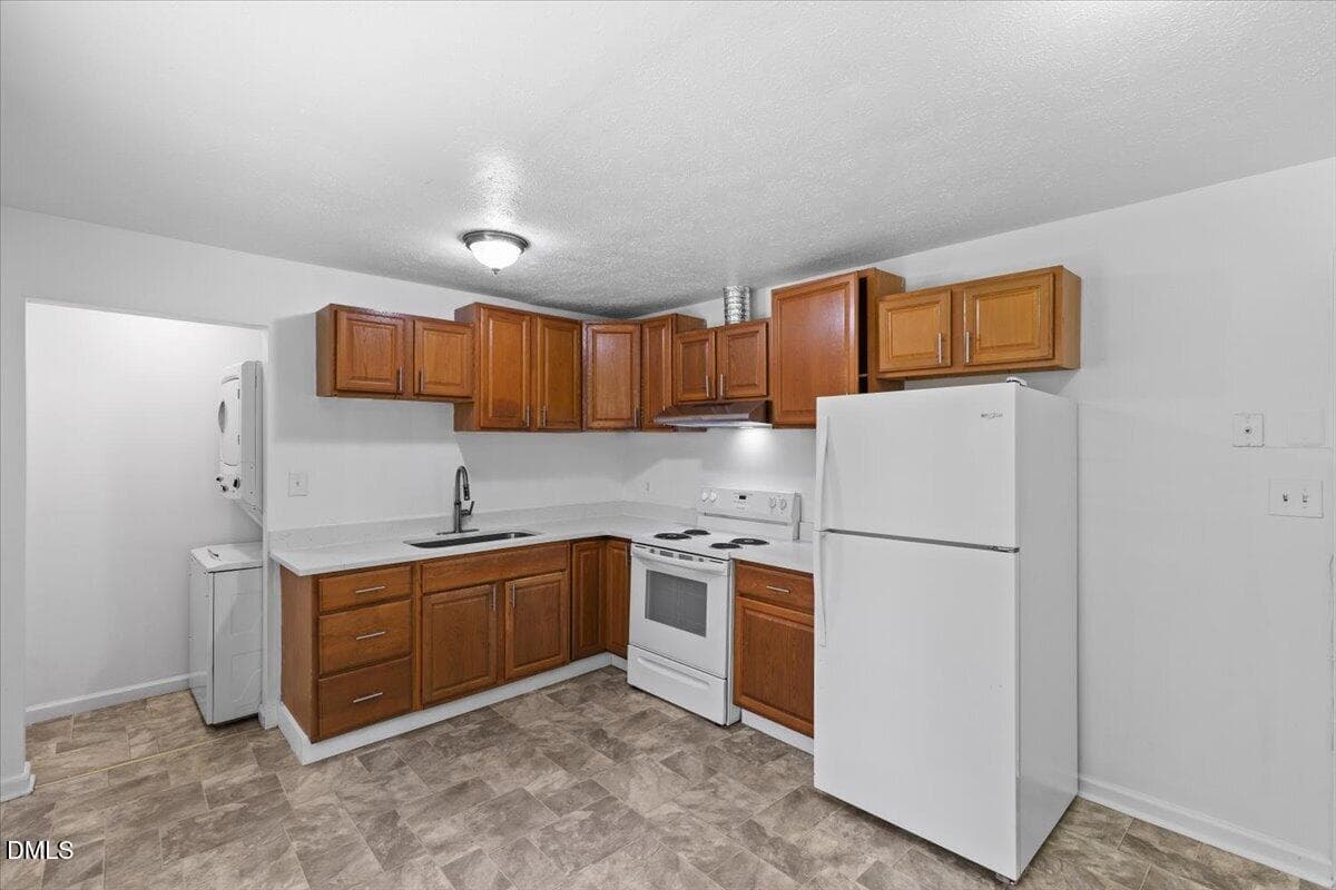13-6122 Conaway Dr - 6122 Conaway Drive, Fayetteville, NC 28314, Fayetteville