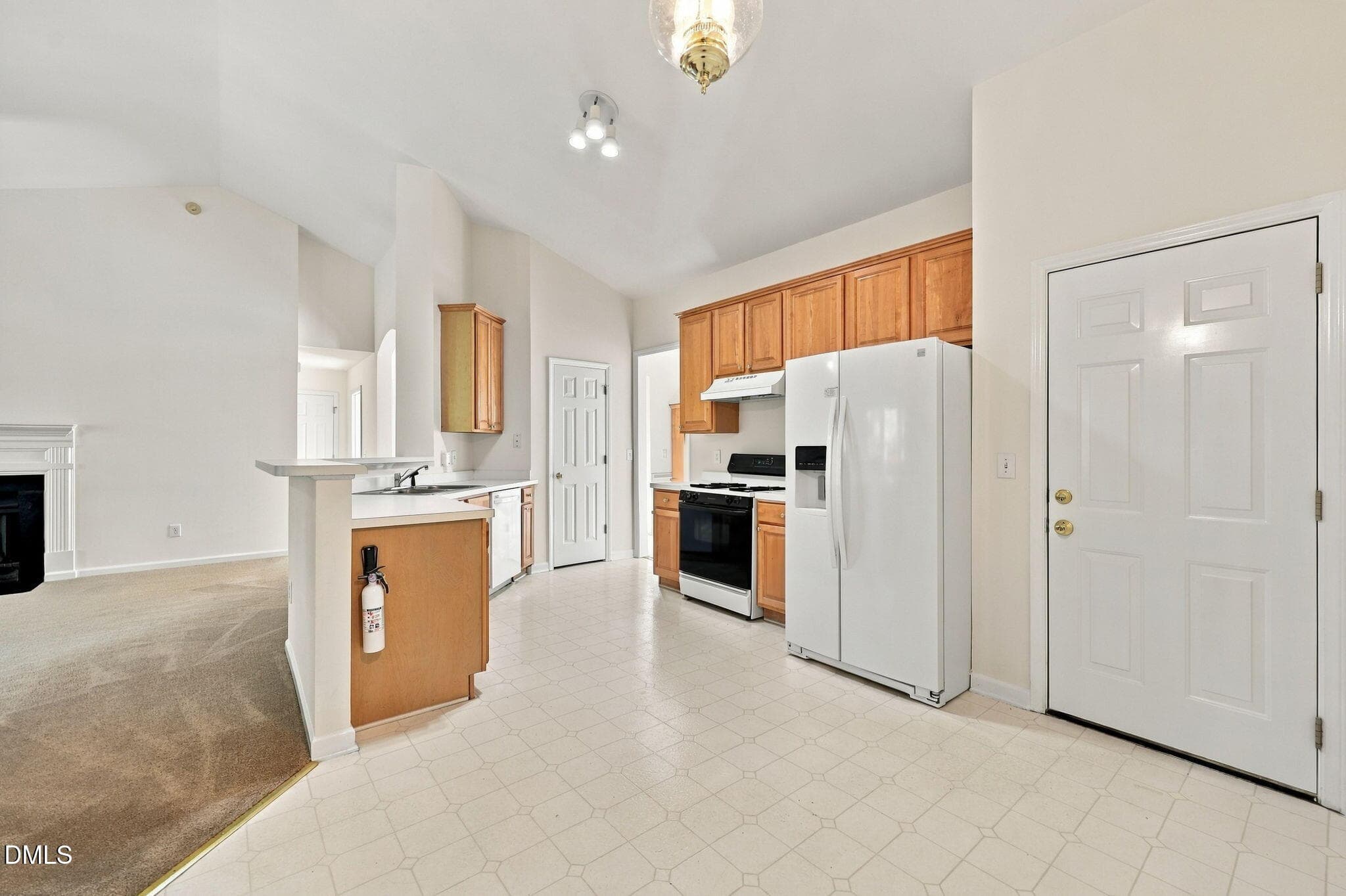 24-web-or-mls-IMG_2960 - 6905 Whittlesea Place, Raleigh, NC 27616, Raleigh